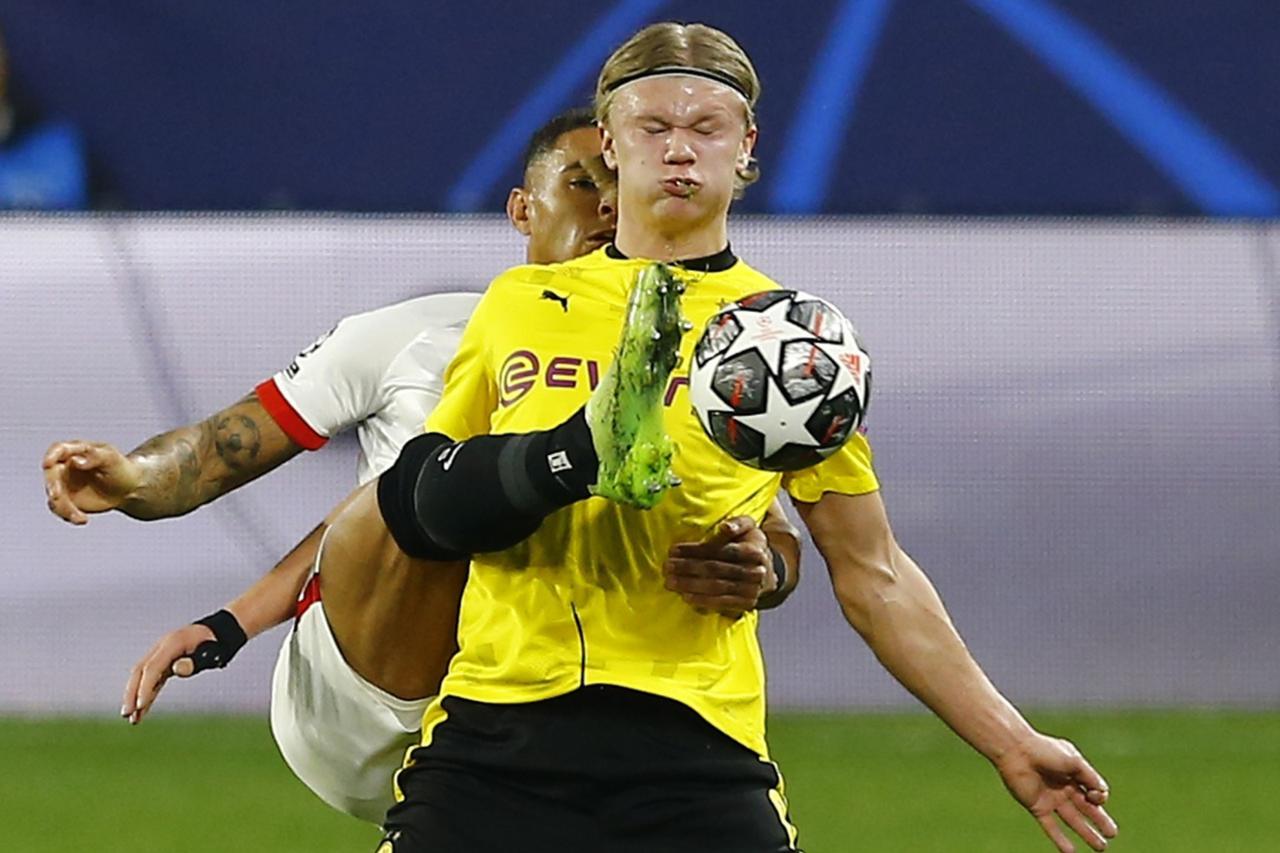 Champions League - Round of 16 First Leg - Sevilla v Borussia Dortmund