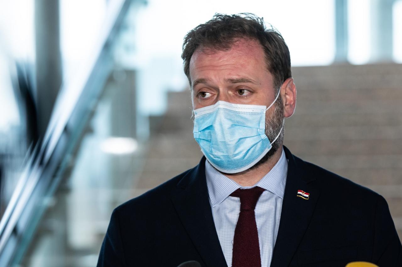 Zagreb: Izjave za medije nakon proglašenj katastrove na Banoviuni