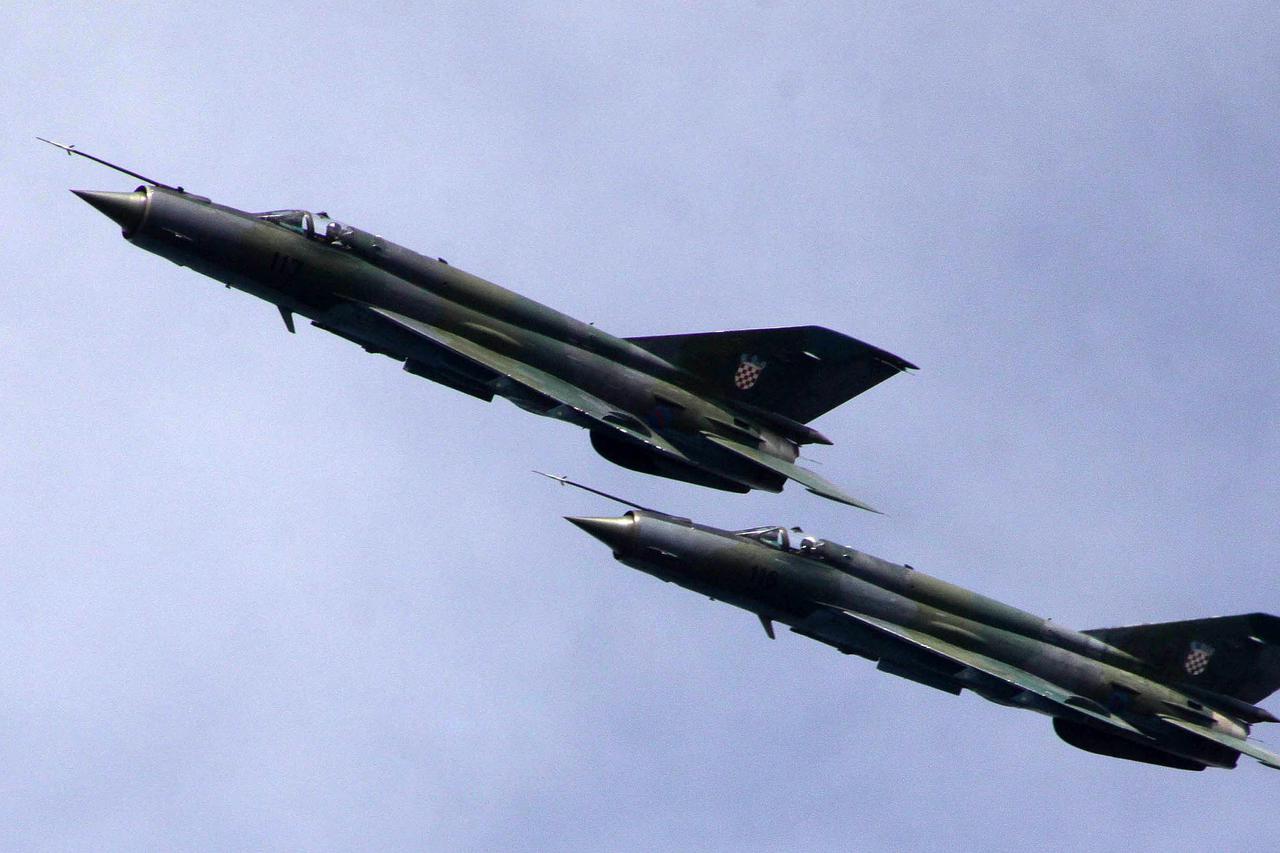 MIG 21