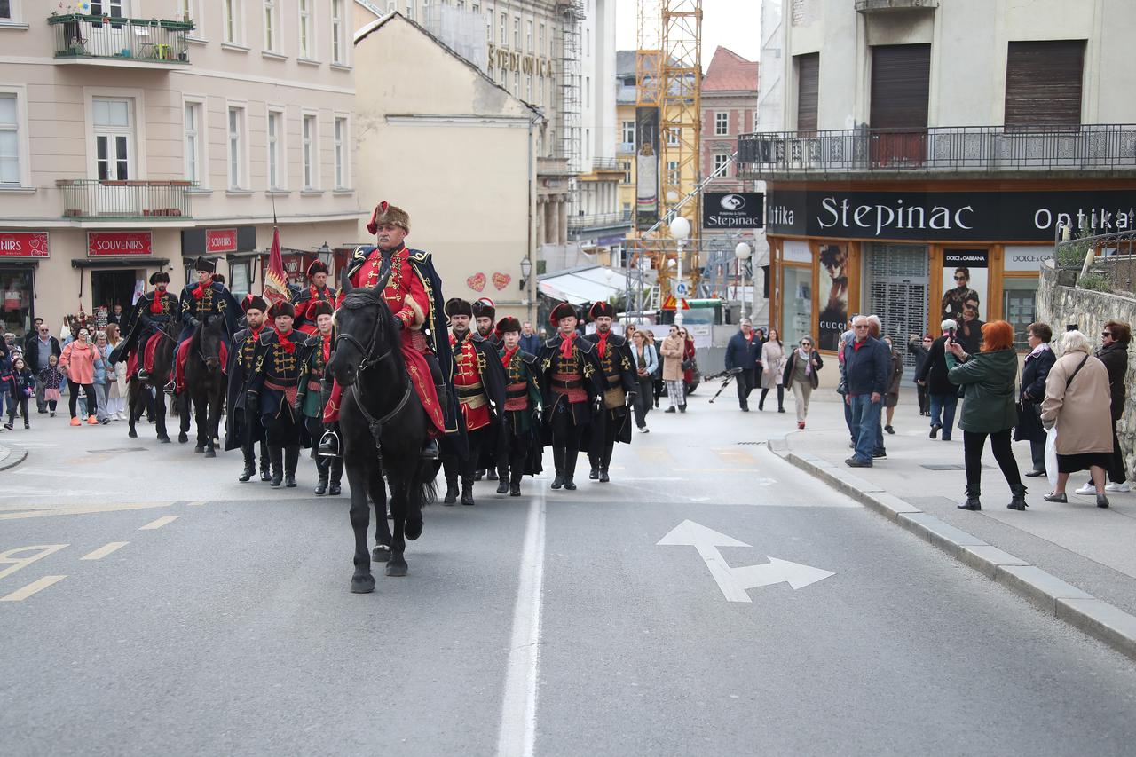 Zagreb: Smjena straže Kravat pukovnije
