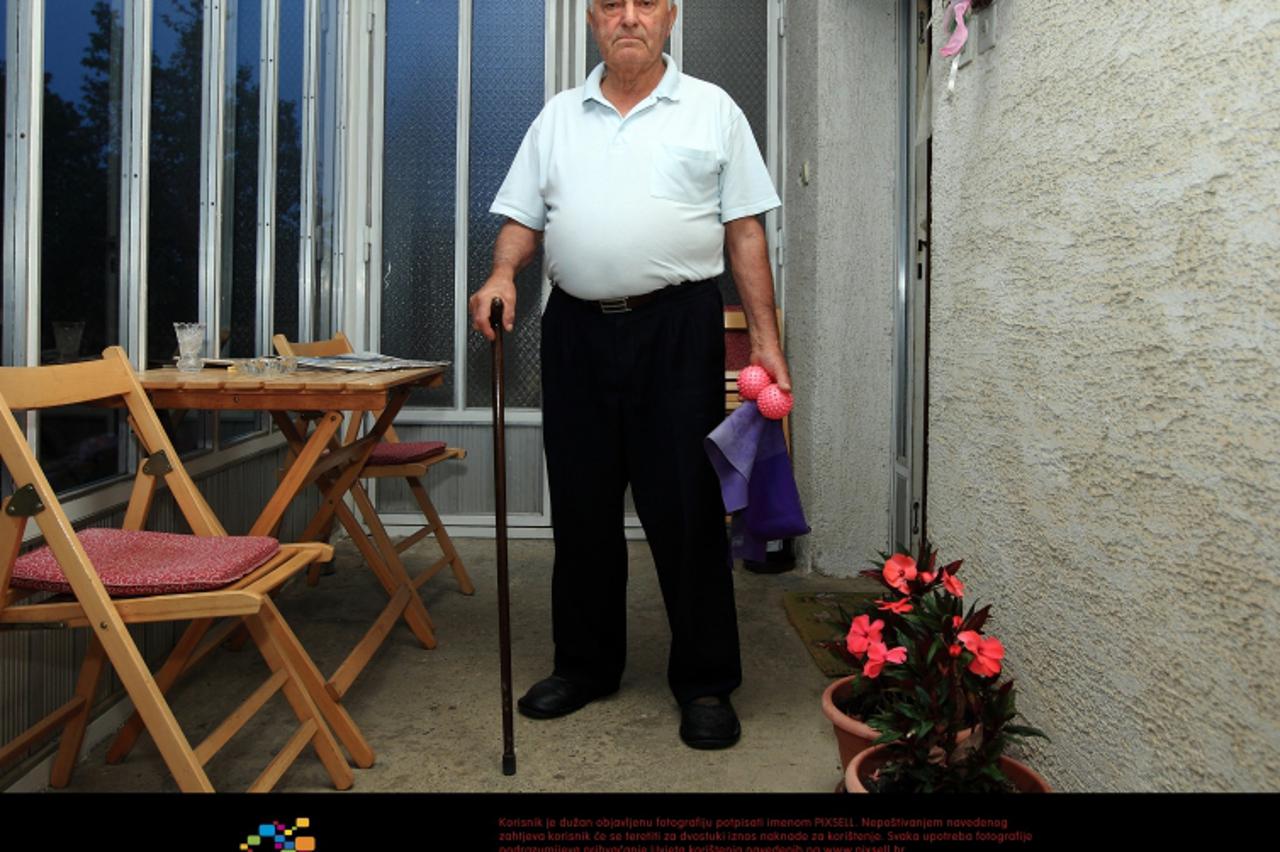 '05.09.2012., Zagreb - Ivan Cerovski, zrtva cjepiva protiv gripe. Photo: Zeljko Lukunic/PIXSELL'