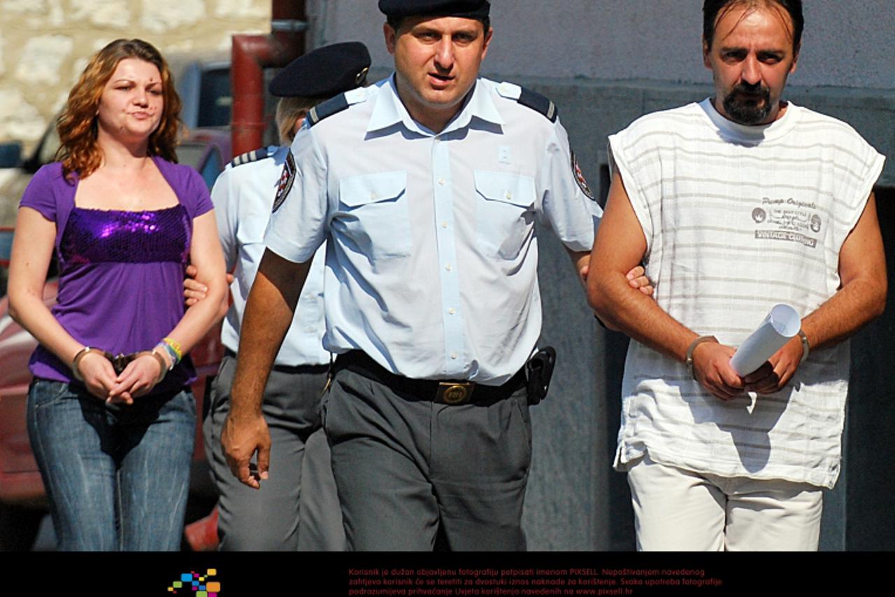 '30.06.2011., Sisak - Na Zupanijskom sudu nastavljeno je sudjenje Gordani Laktasic i Dragomiru Pavlovicu koje se terete za ubojstvo trovanjen Jadranke Podgarsek i Damira Zaimovica 2010.godine. Photo:N