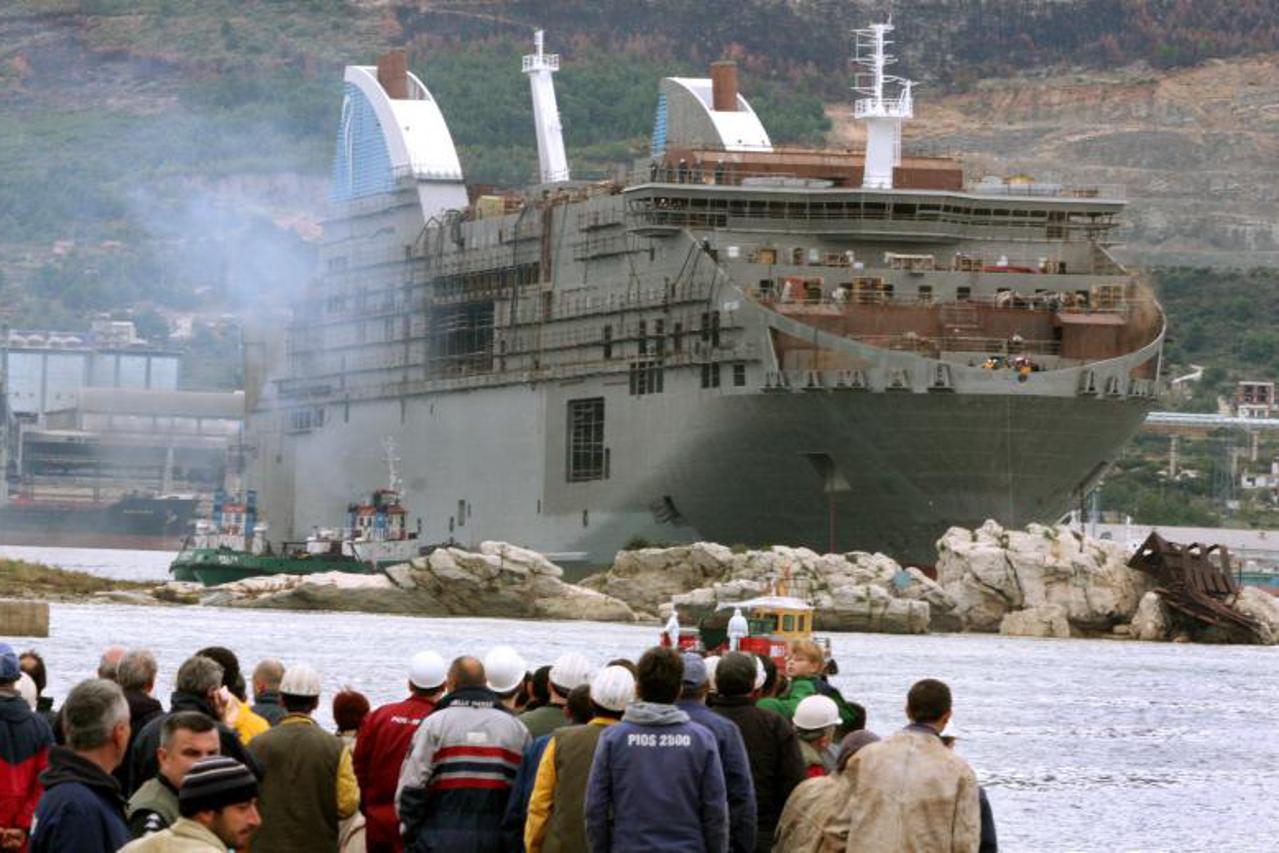 porinut brod, škver, brod (1)