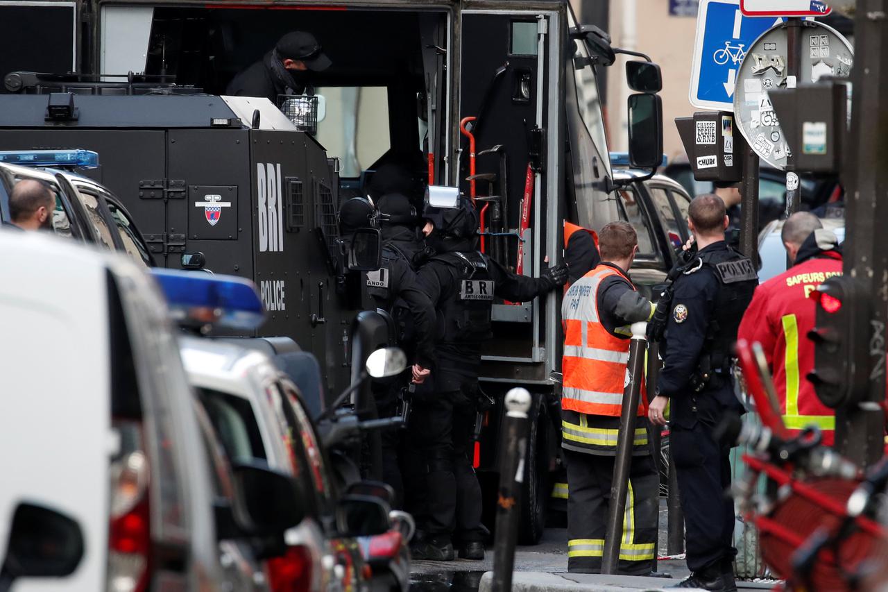 Uhićen otmičar u Parizu, taoci na sigurnom