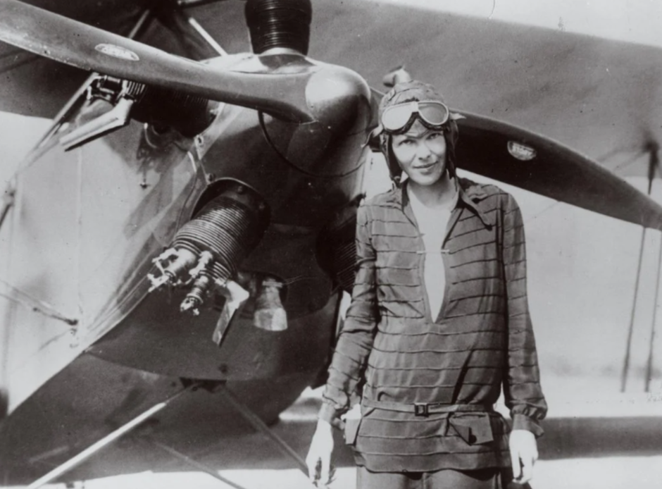 storyeditor/2022-12-06/amelia_earhart.png