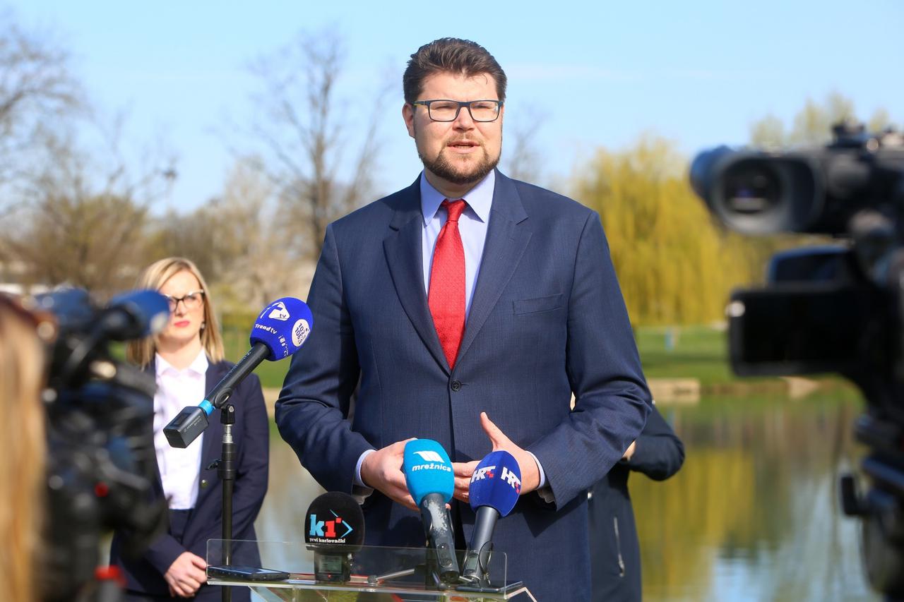 Karlovac: Stjepan Mikulandrić predstavljen kao kandidat SDP-a za župana