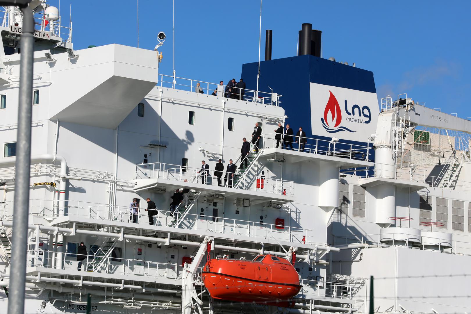 24.11.2022., otok Krkr - Premijer Andrej Plenkovic  sa saveznim kancelarom Republike Austrije Karlom Nehammerom i predsjednikom Vlade Savezne drzave Bavarske Markusom Soederom obisao LNG terminal u Omišlju na Krku.  Photo: Goran Kovacic/PIXSELL