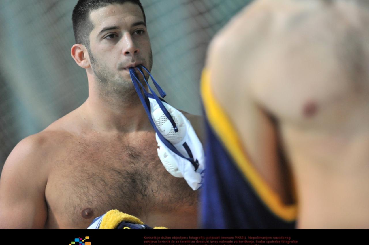 '19.10.2010., bazen PVC Mladost na Savi, Zagreb - Jadranska vaterpolo liga, 1. kolo, HAVK Mladost - VK Medvescak. Vanja Udovicic. Photo: Antonio Bronic/PIXSELL'