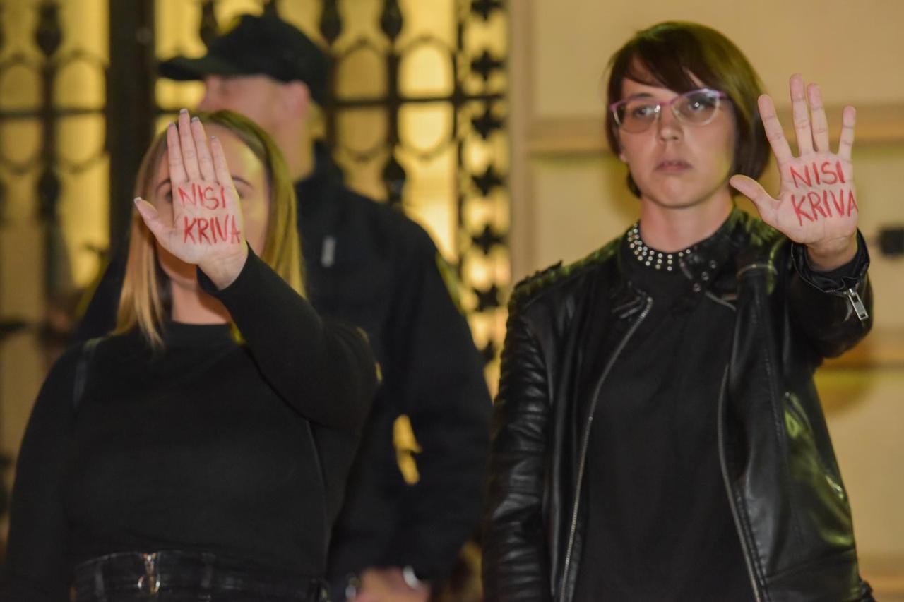 Prosvjed ispred Županijskog suda u Zadru
