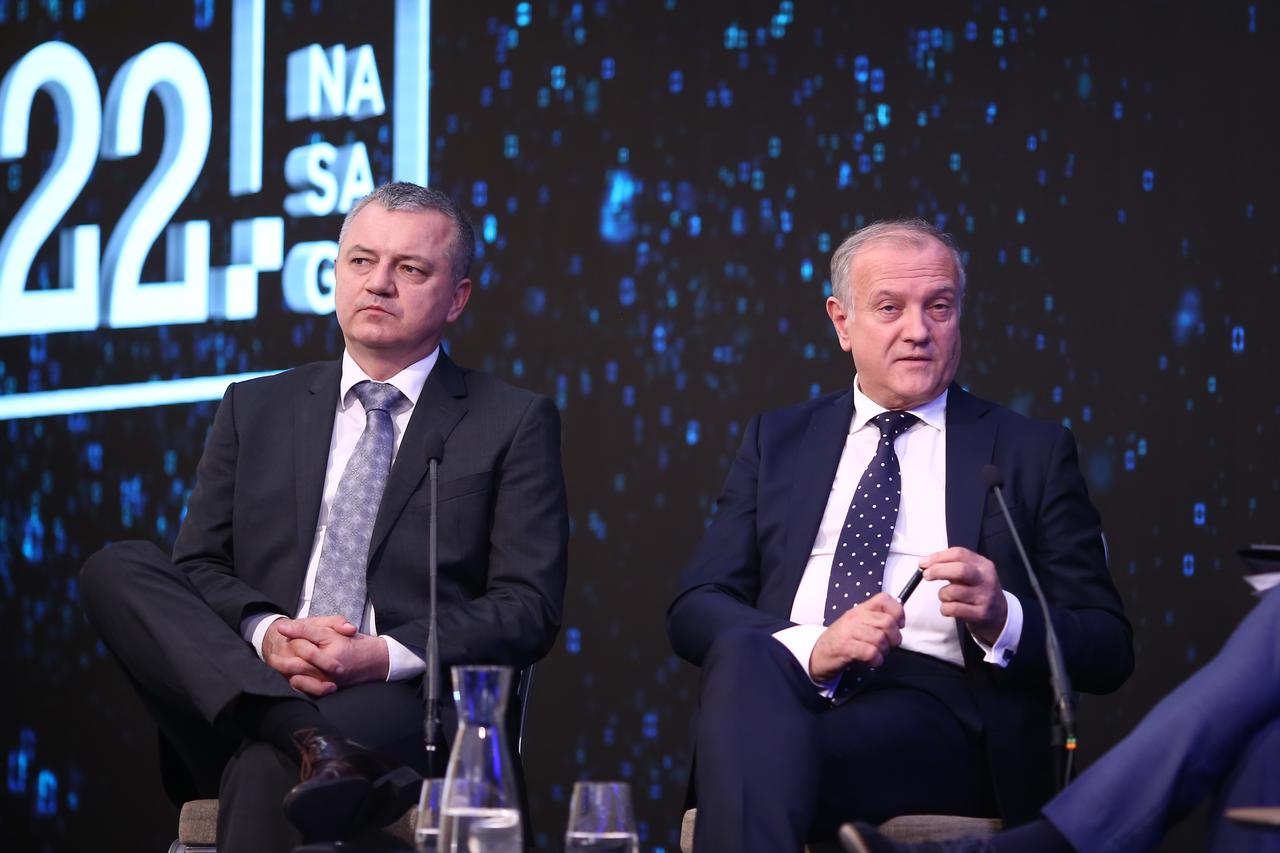 Nacionalno savjetovanje o gospodarstvu i poduzetništvu, panel pitajte Vladu