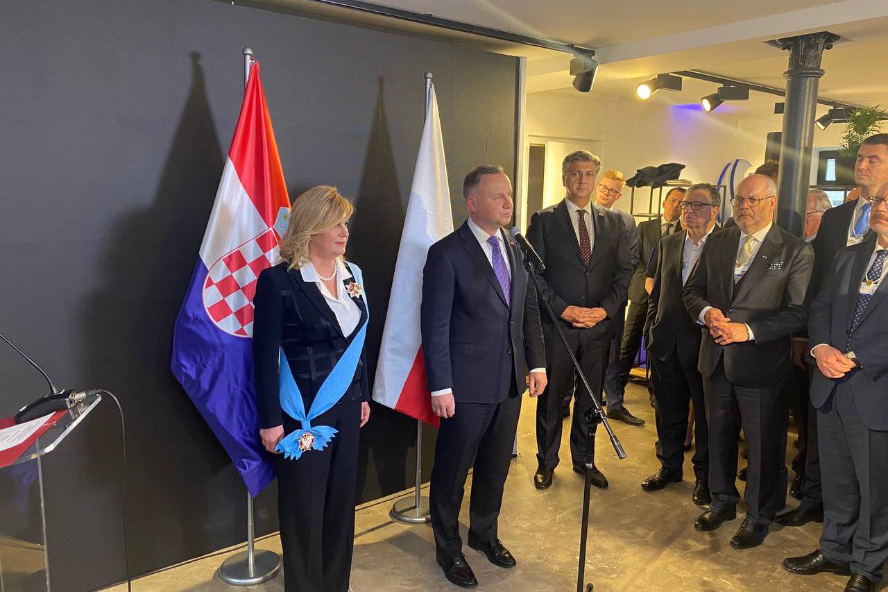 Poljski predsjednik odlikovao Grabar-Kitarović najvišim ordenom