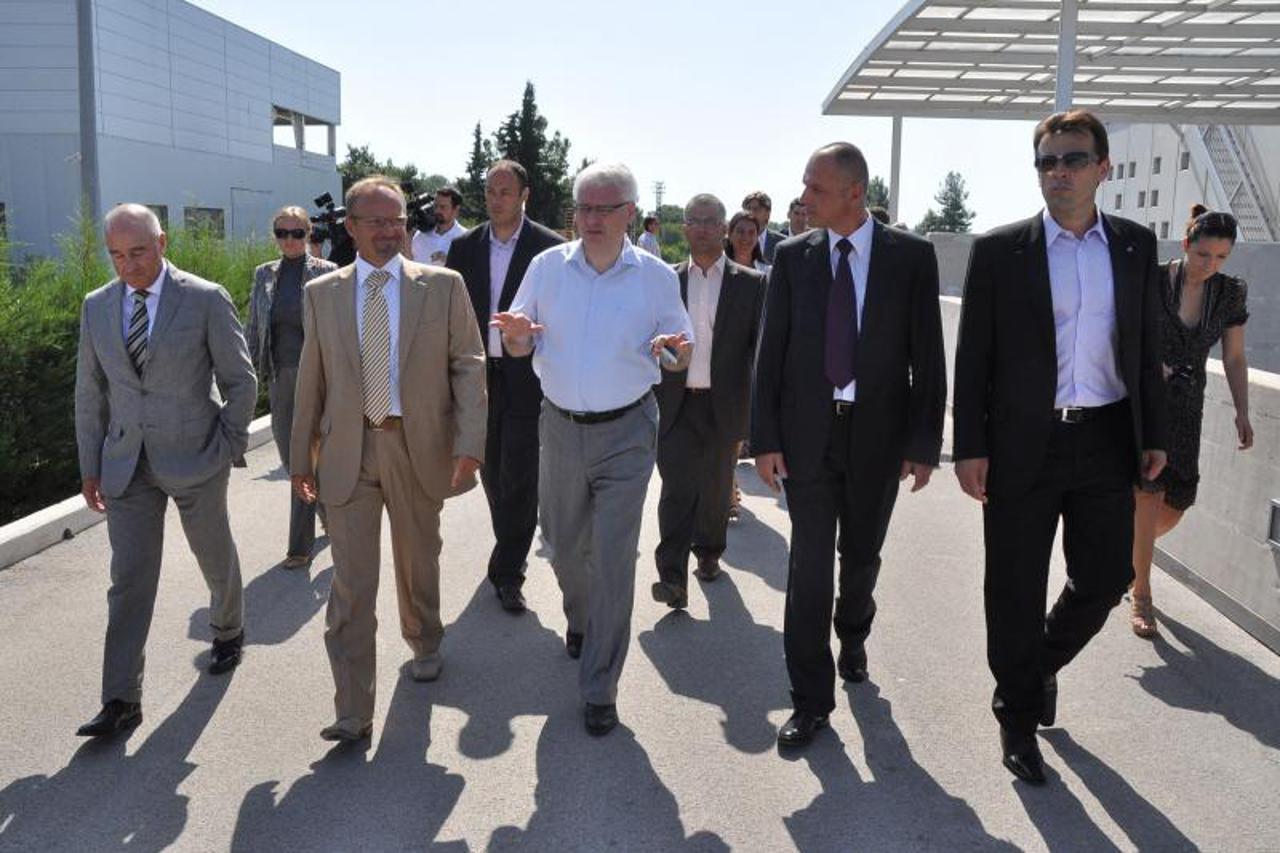 Ivo Josipović posjetio tvrtku Solaris u Novigradu (1)