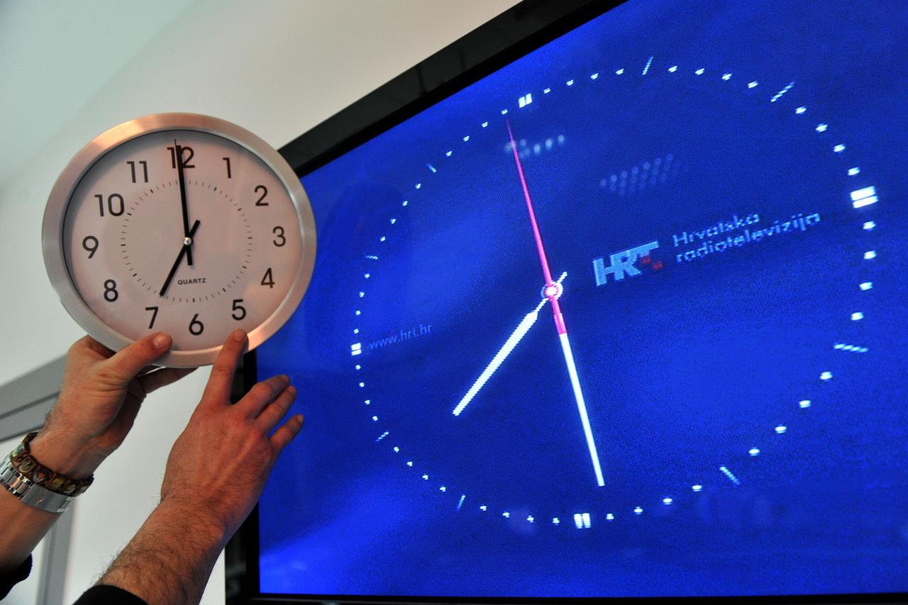 11.01.2012., Zagreb - Hrvatska radio televizija od 15. veljace 2012. svoju sredisnju informativnu emisiju, vecernji Dnevnik, pomice pola sata. Od tog datuma umjesto u 19:30, Dnevnik se pocinje prikazivati u 19:00 na uobicajenom 1. programu HRT-a.  Photo: 