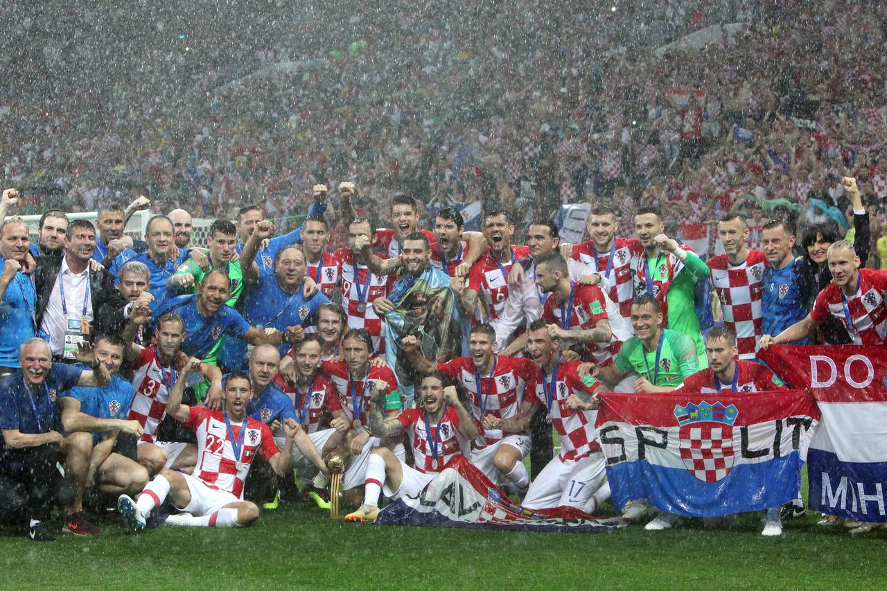 Moskva: Zajednička fotografija hrvatske reprezentacije i stručnog stožera