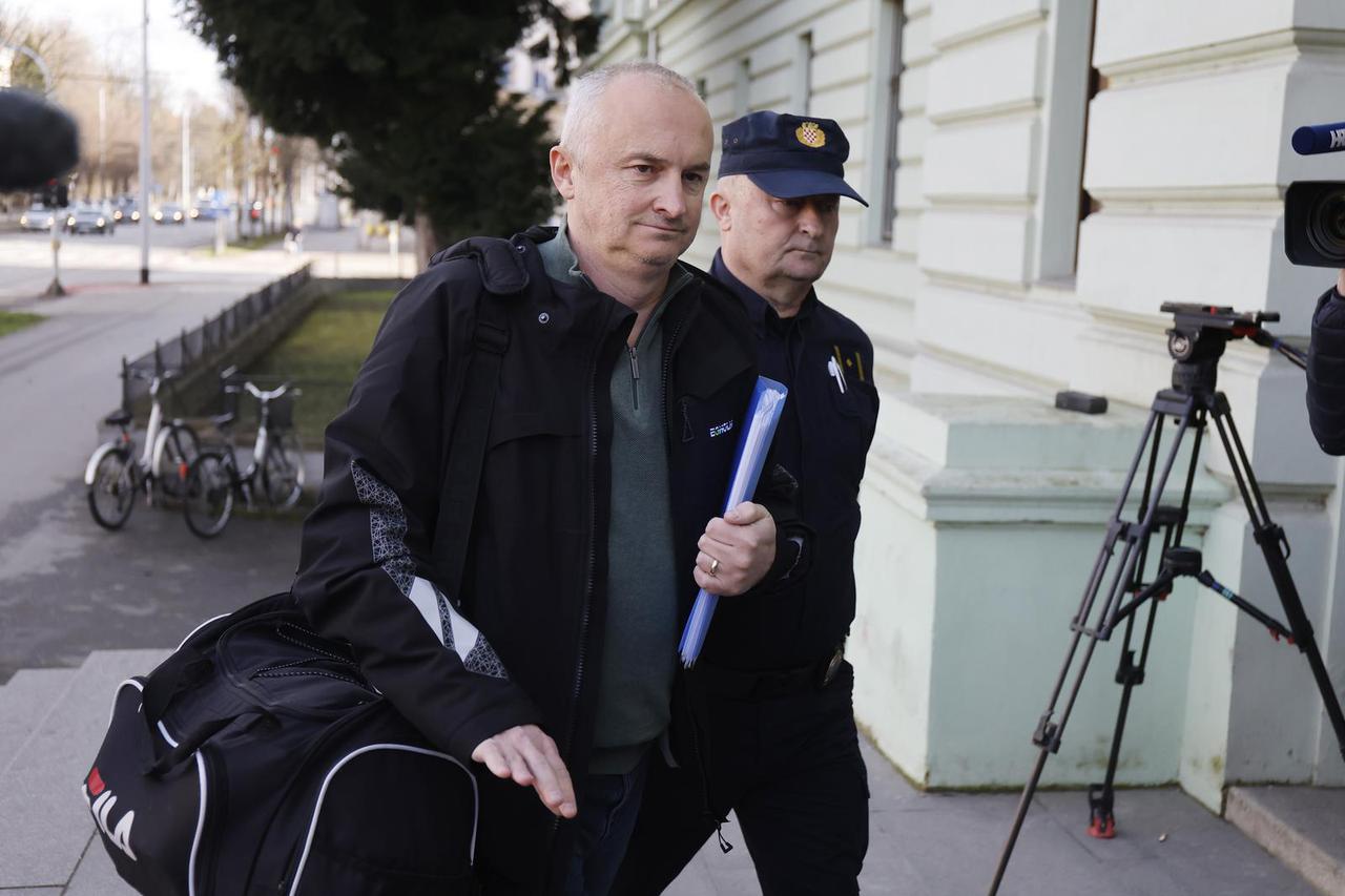 Osijek: Privođenje gradonačelnika Vinka Grgića kod istražnog suca