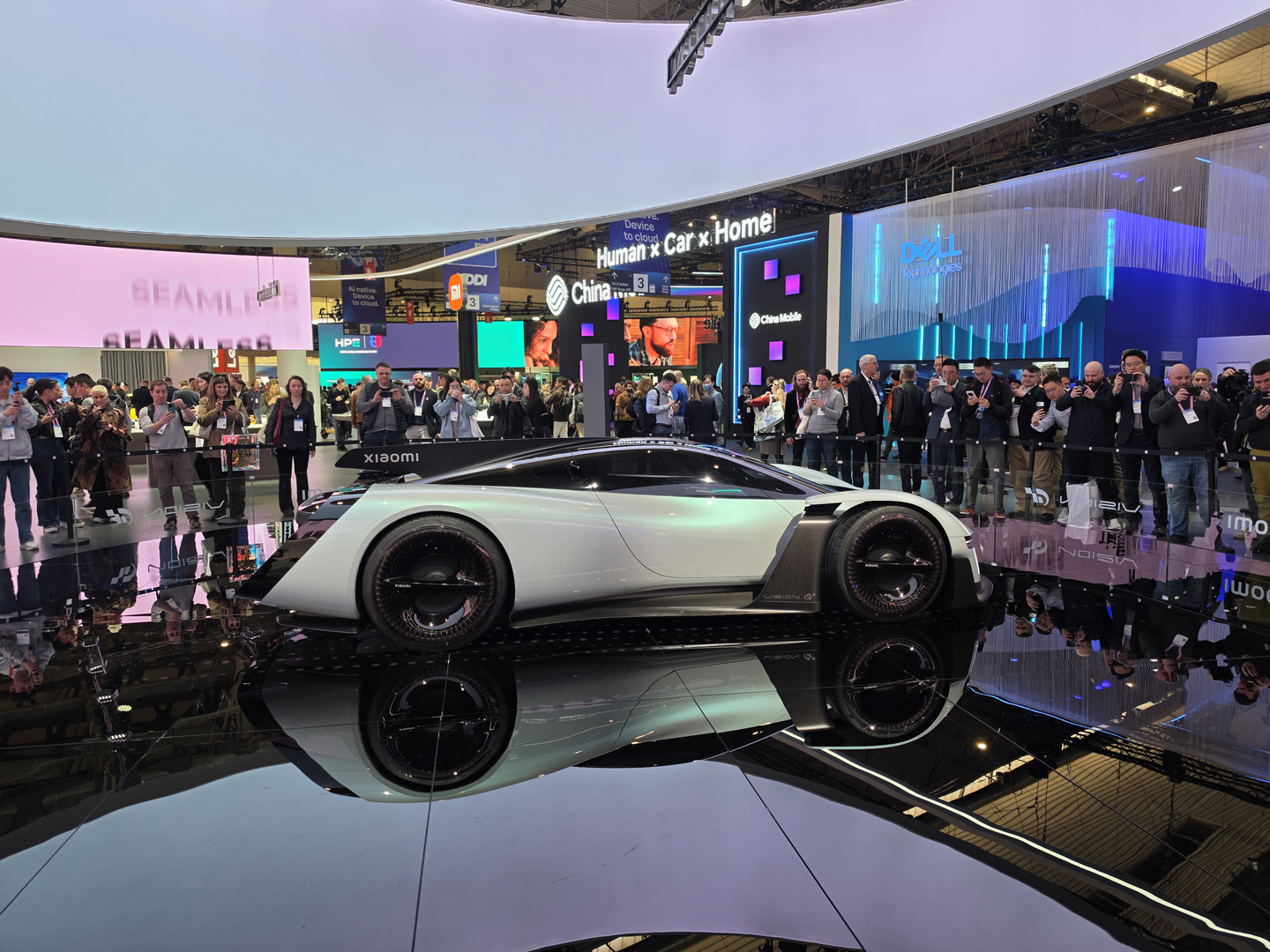 U biti, to je automobil stvoren najprije da postoji na ekranu, a tek potom u mašti zaljubljenika. Vjerojatno će se naći u sljedećem izdanju igre Gran Turismo. 