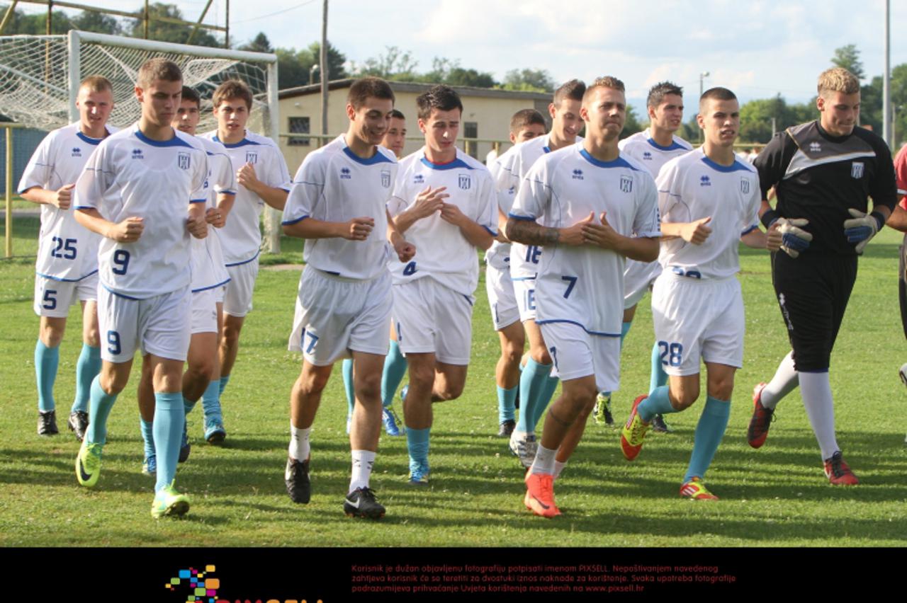 '25.07.2012., Karlovac - Nogometasi NK Karlovac 1919 odradili prvi trening nakon ljetne stanke. NK Karlovac 1919 nakon ispadanja iz 1. HNL igrat ce u prvoj zupanijskoj ligi s izmjenjenom postavom.  Ph