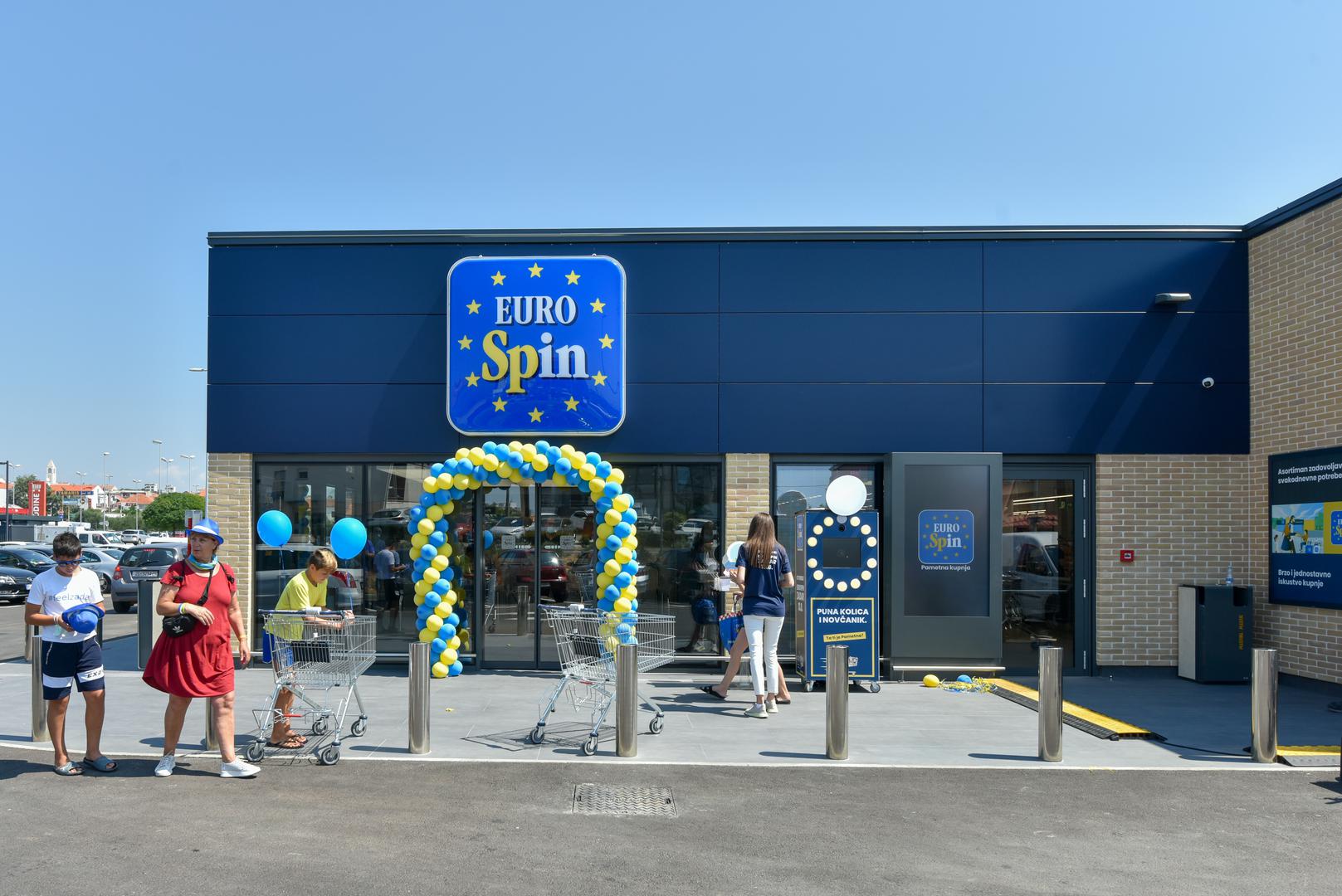 13.08.2020., Zadar - Talijanski market Eurospin otvorio je svoja vrata zadranima na Jadranskoj magistrali.Photo: Dino Stanin/PIXSELL