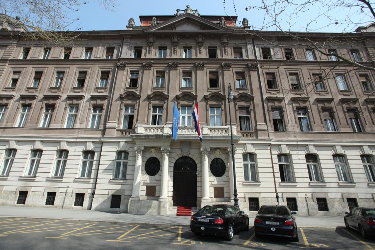 oštećenja na zgradi mvp (1)