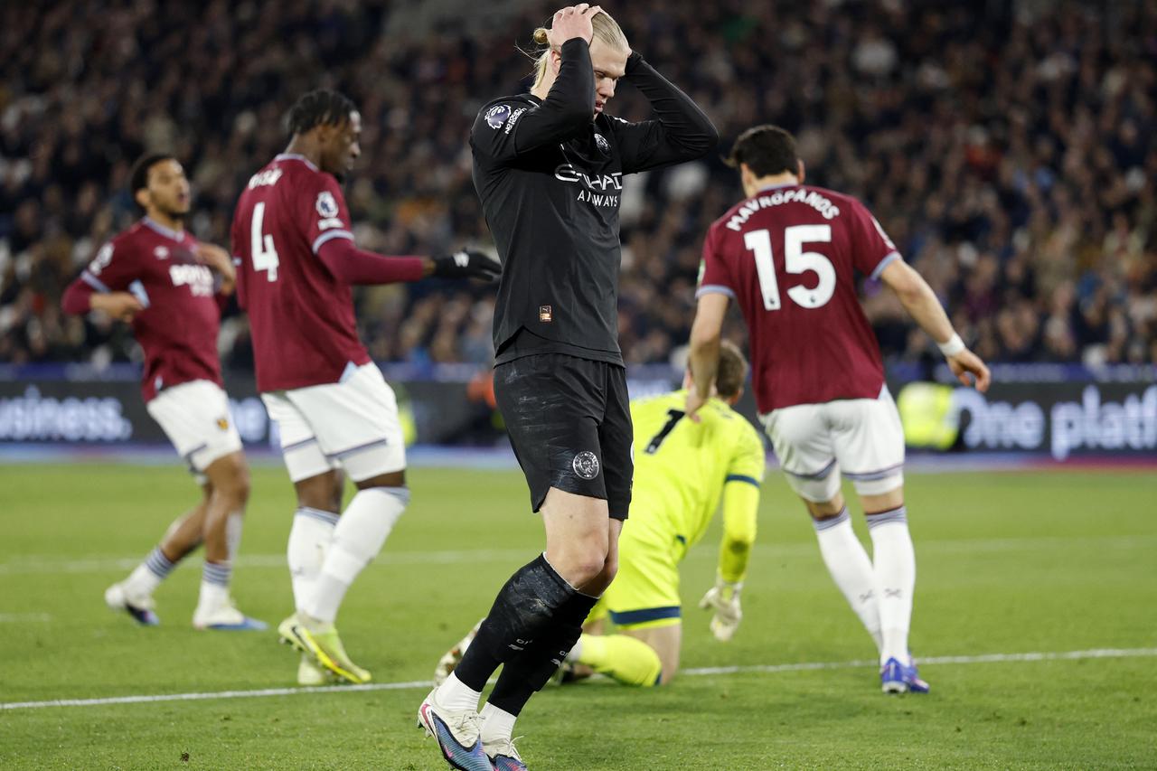 Premier League - West Ham United v Manchester City