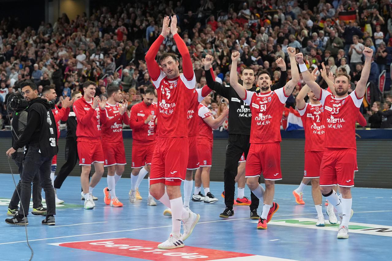 Hannover: Slavlje hrvatskih rukometaša nakon pobjede nad Njema?kom 33-30