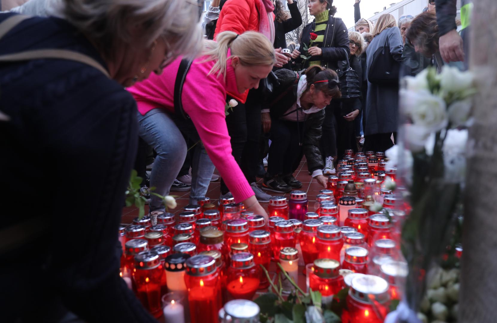 28.02.2024., Split - ispred Zupanijskog suda u Splitu odrzan je mirni prosvjed 'danas Luka, sutra JA' u cast tragicno preminulom 22-godisnjem Luki Bancicu. Photo: Ivo Cagalj/PIXSELL Photo: Ivo Cagalj/PIXSELL