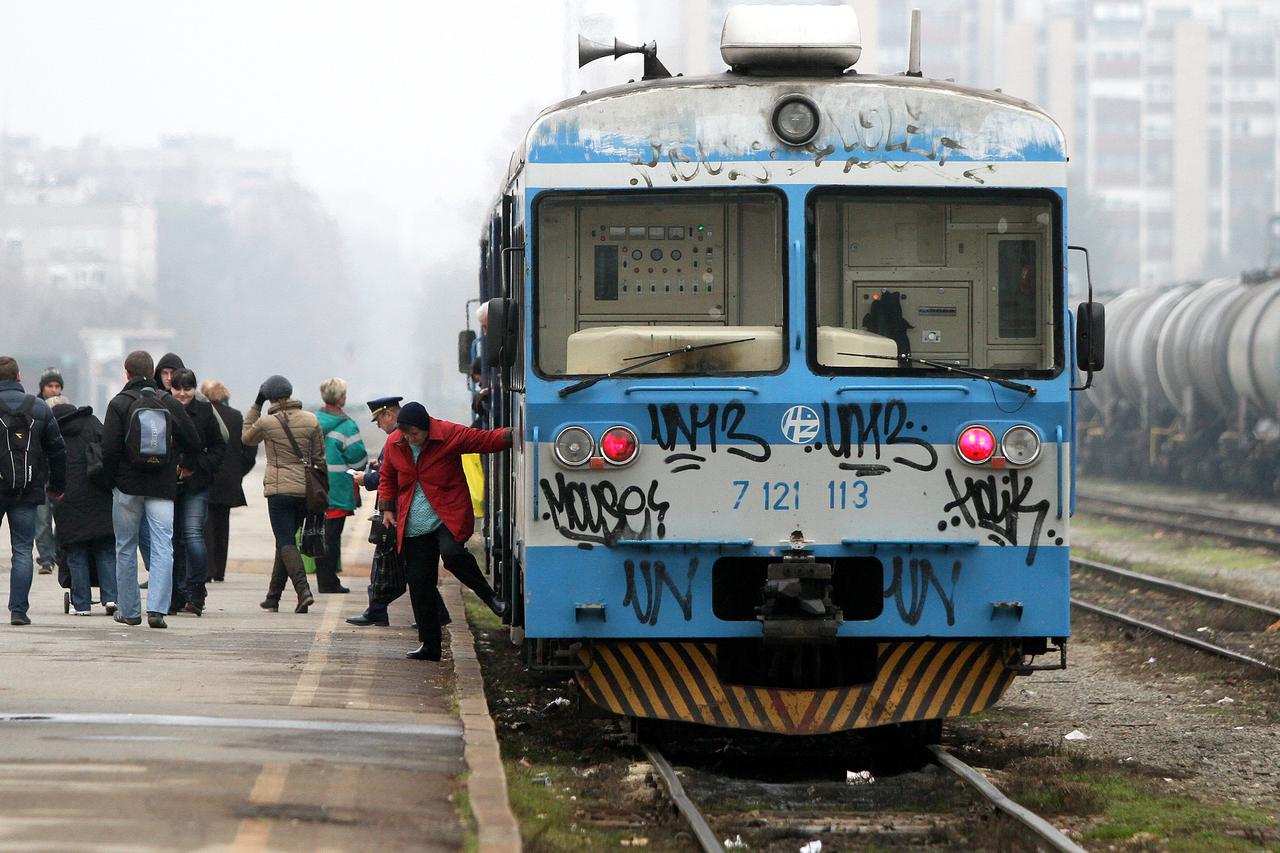 10.01.2013., Osijek - Vlakovi i vagoni Hrvatskih zeljeznica.  Photo: Marko Mrkonjic/PIXSELL