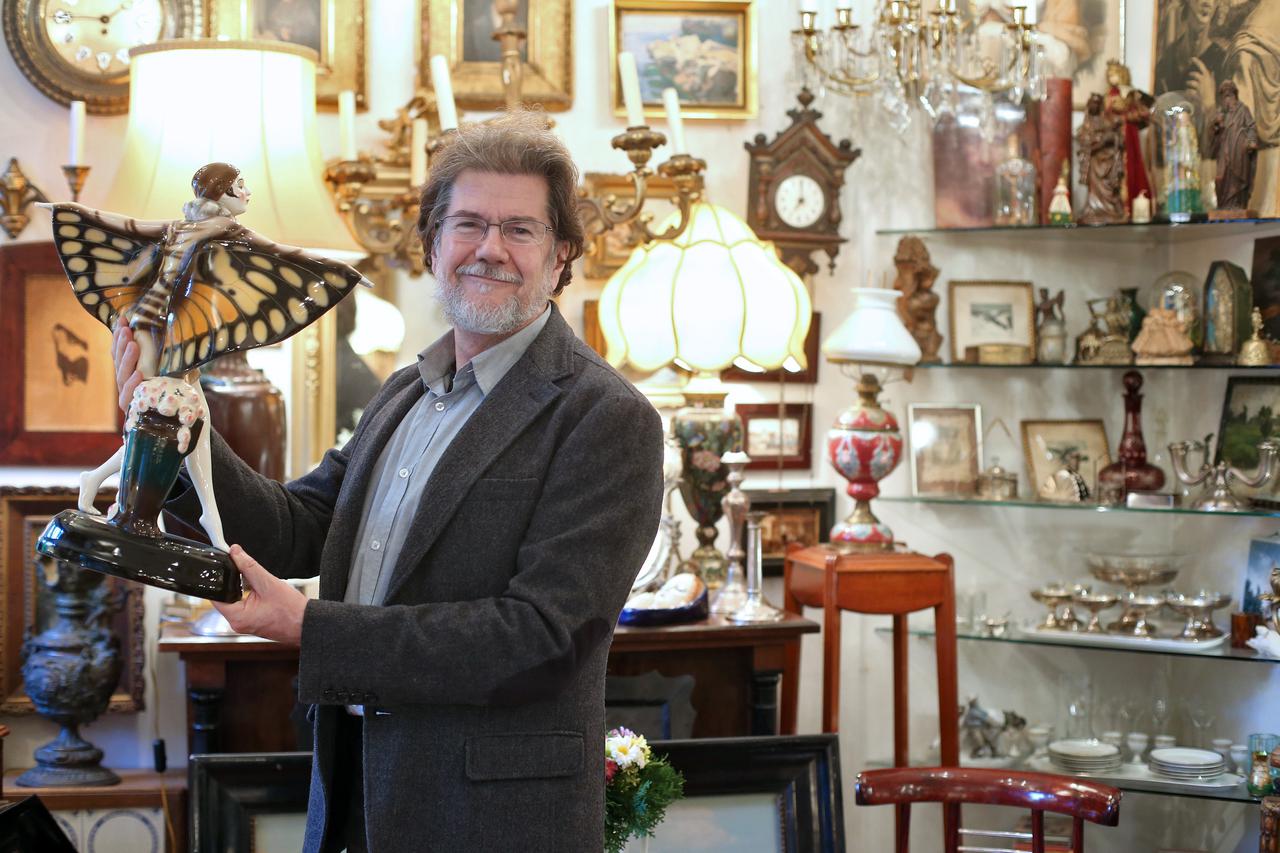 18.11.2014., Zagreb - Hubert Balley vlasnik je Galerija Gala, galerija s antikvitetima radi vec 23 godine.  Photo: Sanjin Strukic/PIXSELL