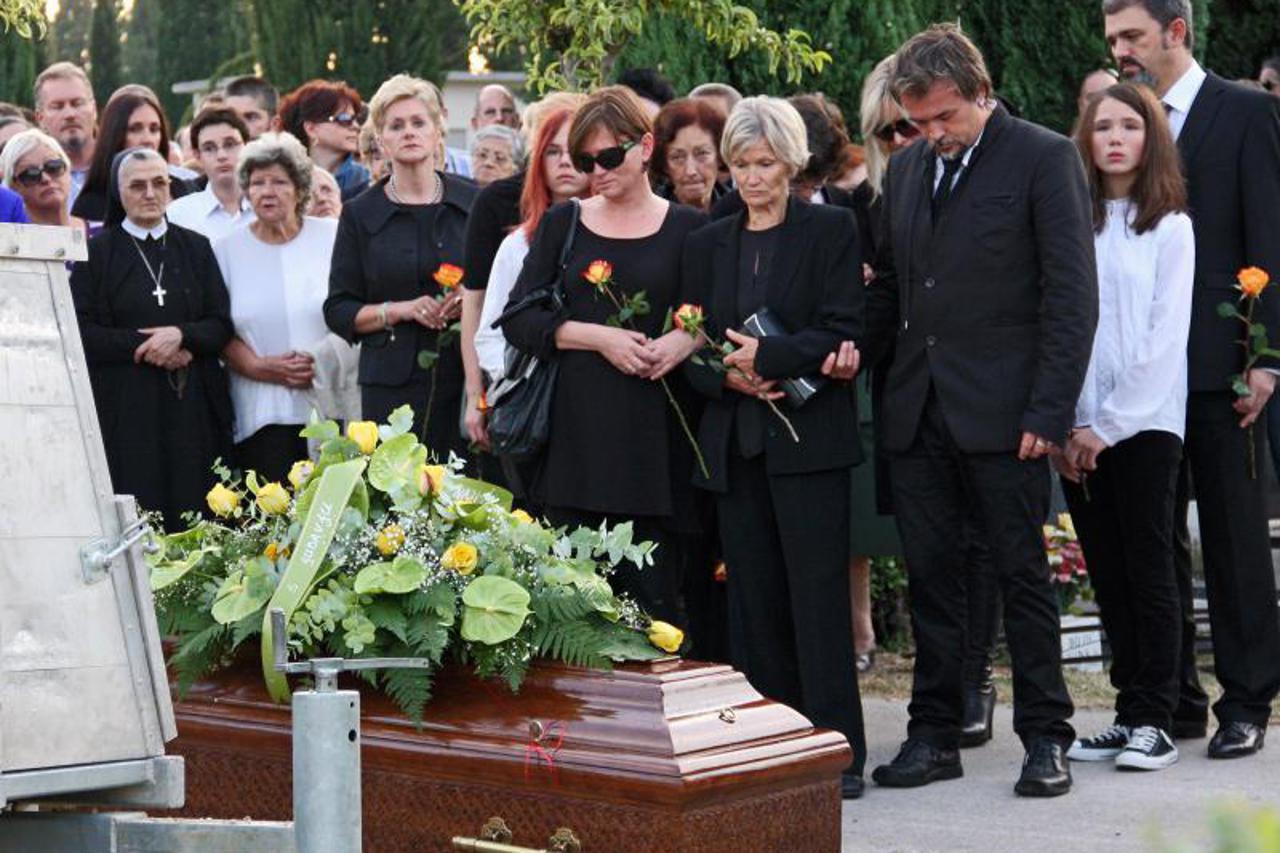 sprovod stipišić (1)