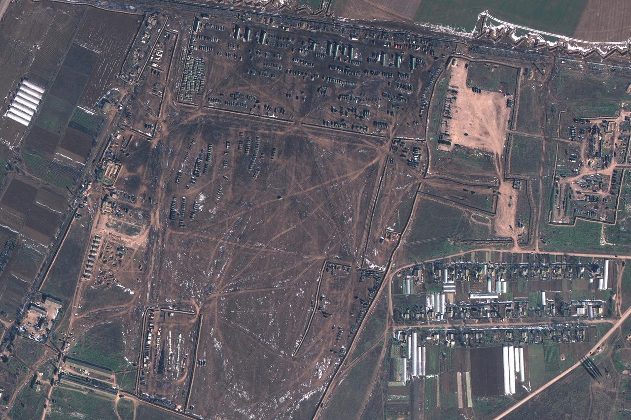 Satellite image Russian defences around Crimea