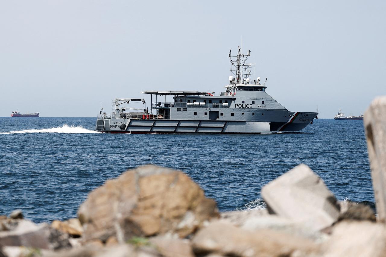 storyeditor/2026-04-09/2026-03-12T123449Z_408932593_RC2V2KAAMPKA_RTRMADP_3_IRAN-CRISIS-GULF-OMAN.JPG