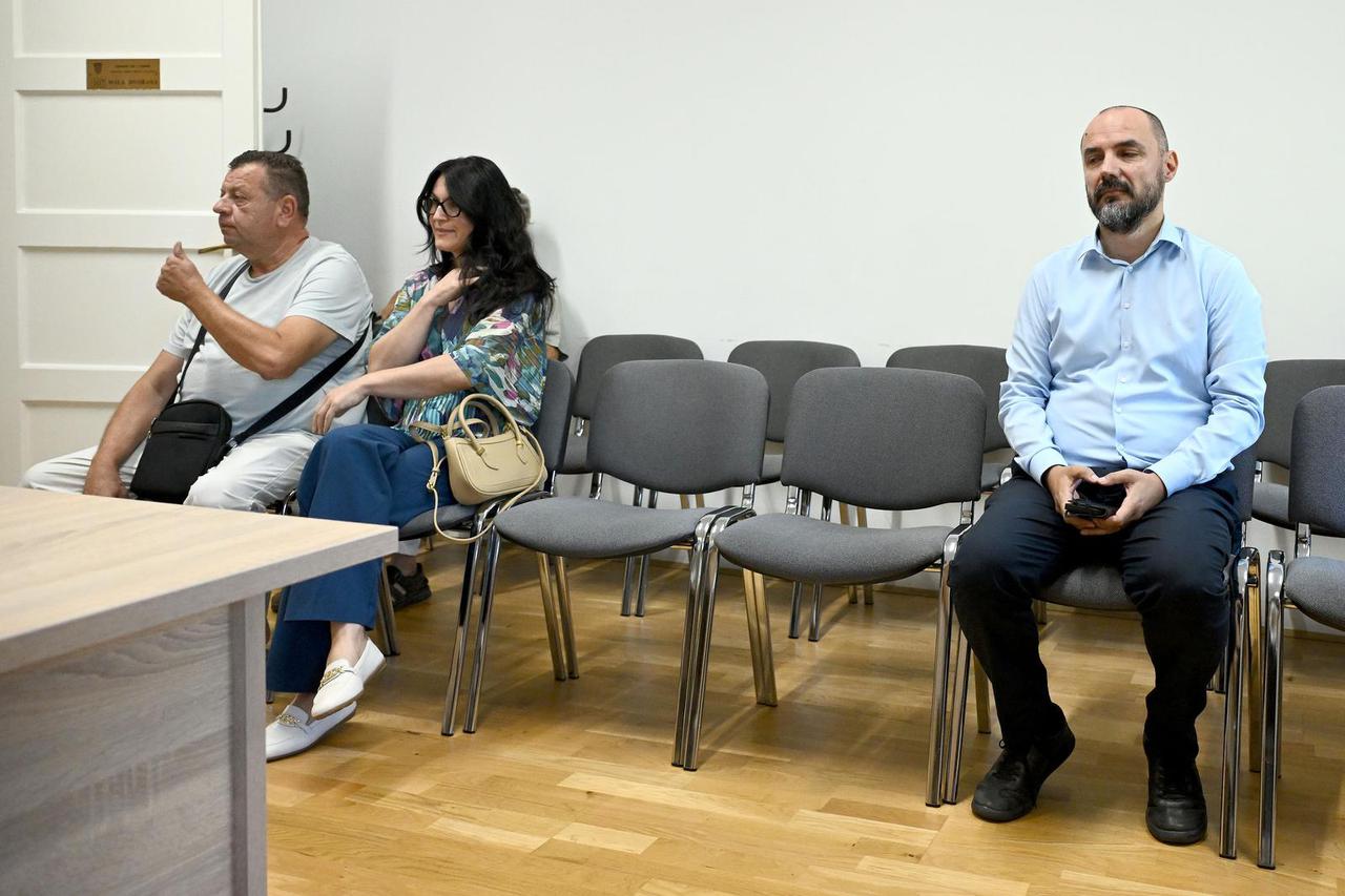 Zagreb: Nastavak sudjenja u aferi "Po babi i stričevima"