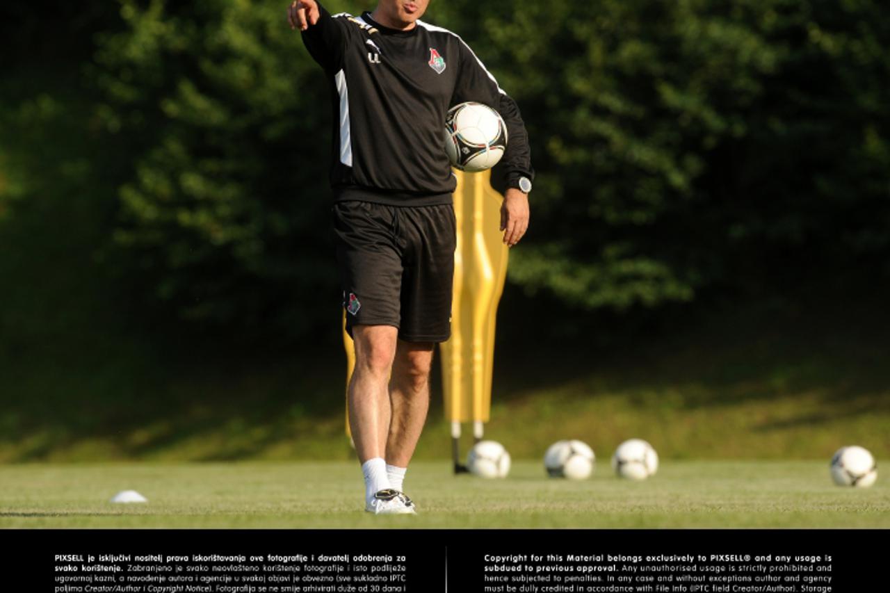'02.07.2012., Pohorje, Slovenija - Popodnevni trening bivseg selektora hrvatske nogometne reprezentacije i novog trenera FC Lokomotiv Slavena Bilica. Aljosa Asanovic.  Photo: Daniel Kasap/PIXSELL'