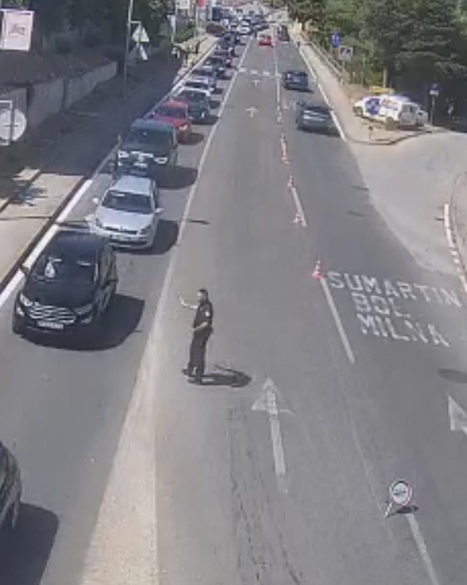 Blokada prometa u Supetru za trajekt