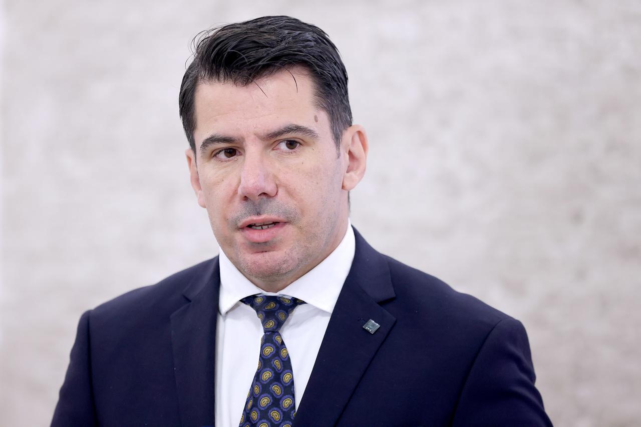 Zagreb: Nikola Grmoja o aktualnim temama