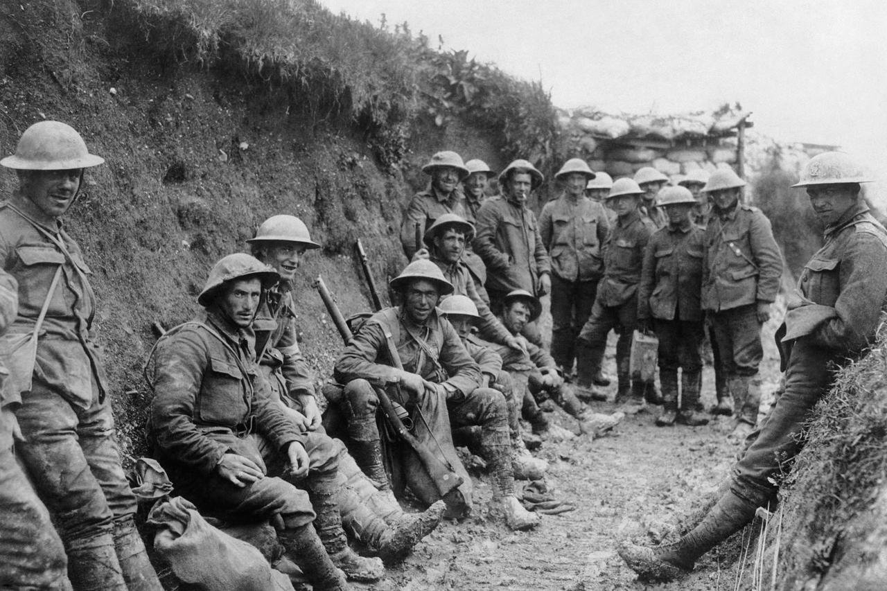 storyeditor/2026-06-14/Royal_Irish_Rifles_ration_party_Somme_July_1916.jpg