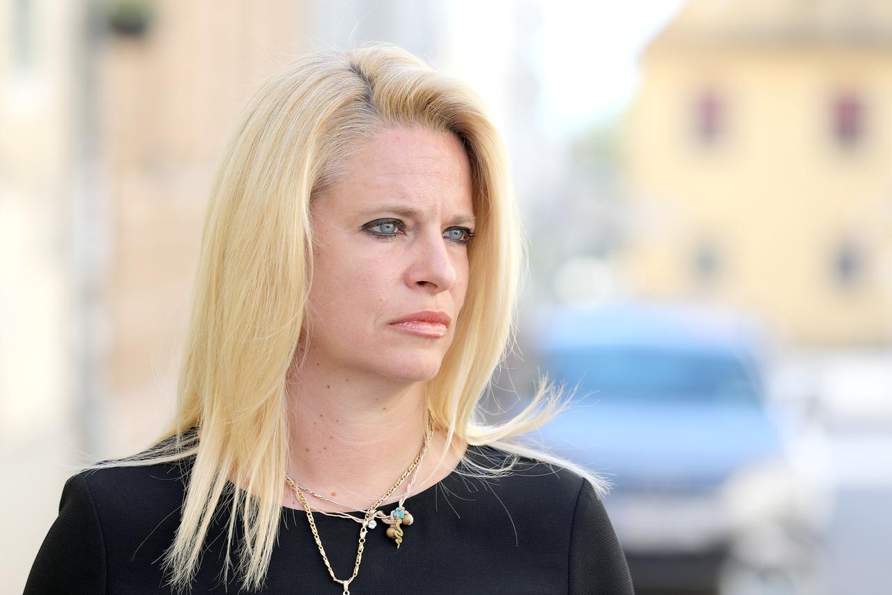 Zagreb: O temi 'Ekocid' govorile su zastupnica Marija Selak Raspudić i profesorica Sunčana Roksandić