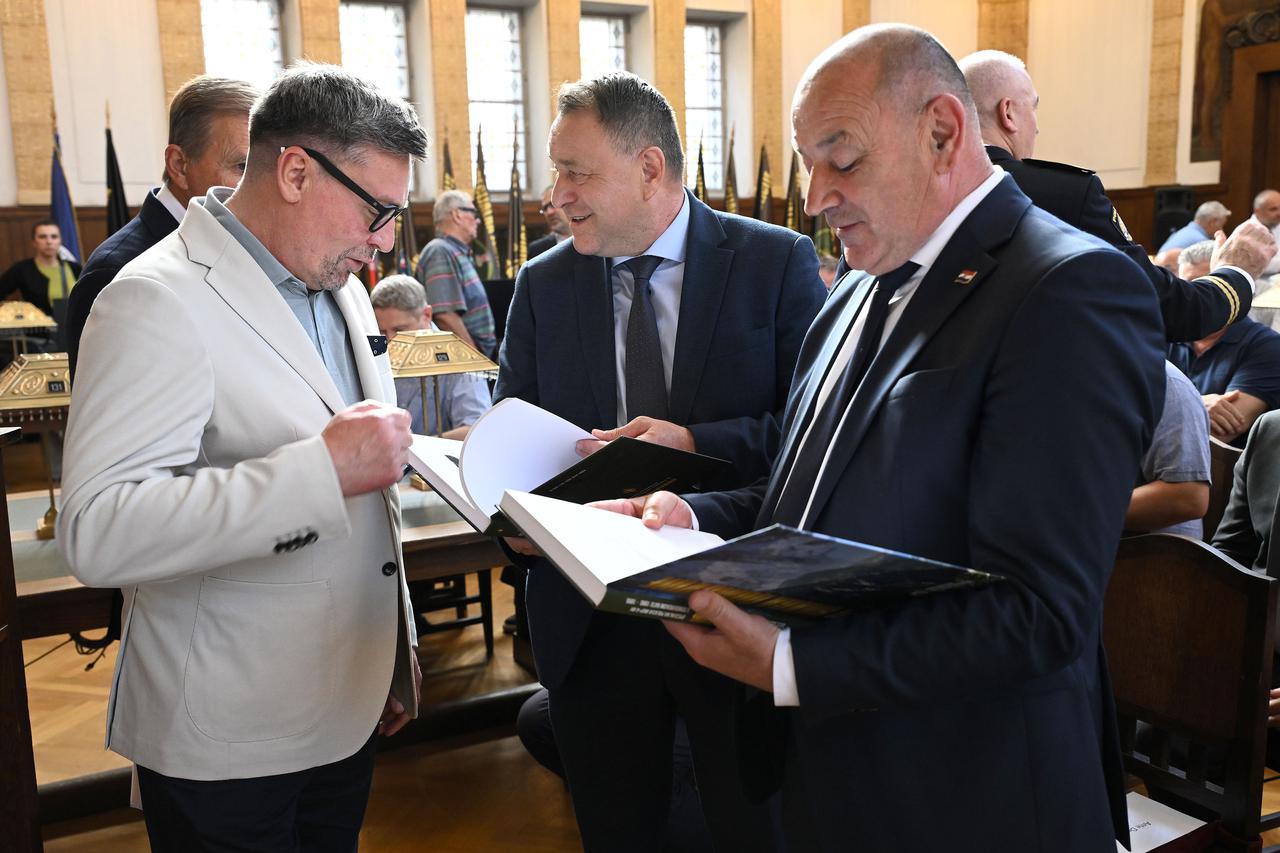 Zagreb: Predstavljanje knjige generala Mladena Markača i ratnog zapovjednika Ante Šoljića