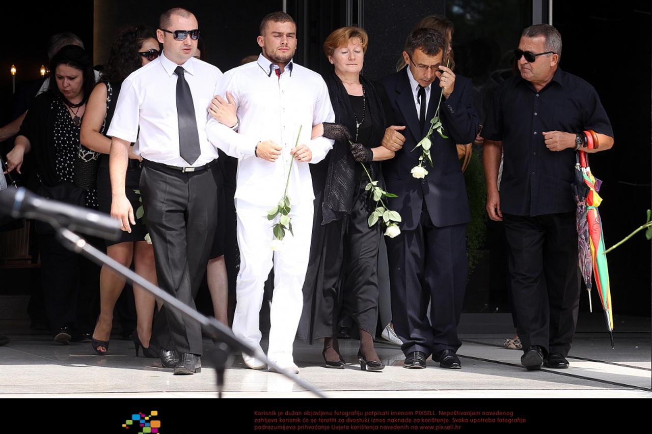 hrvoje turibak,pogreb,sprovod,tomislav turibak (1)