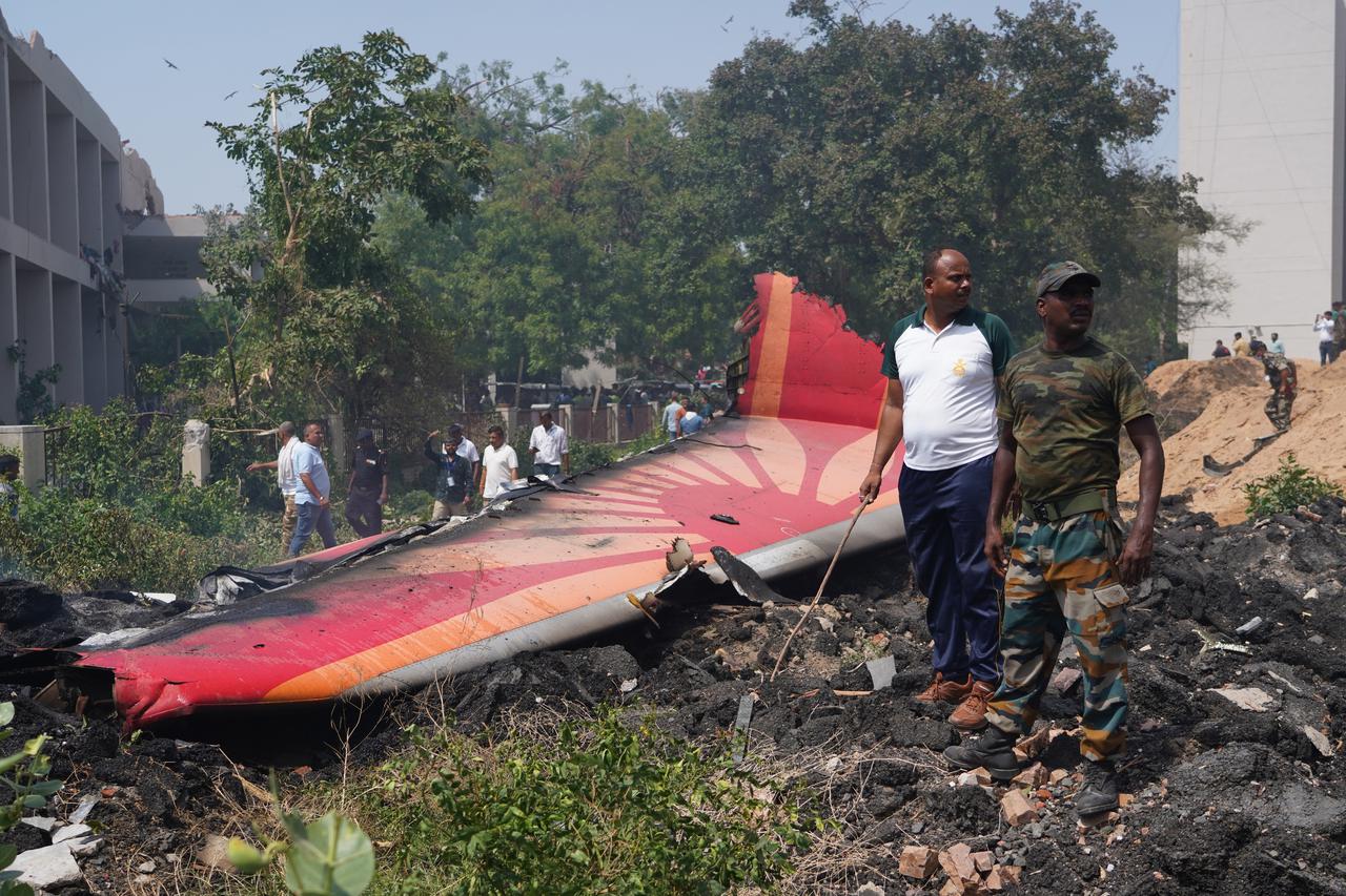 (SpotNews)INDIA-GUJARAT-AHMEDABAD-PLANE CRASH