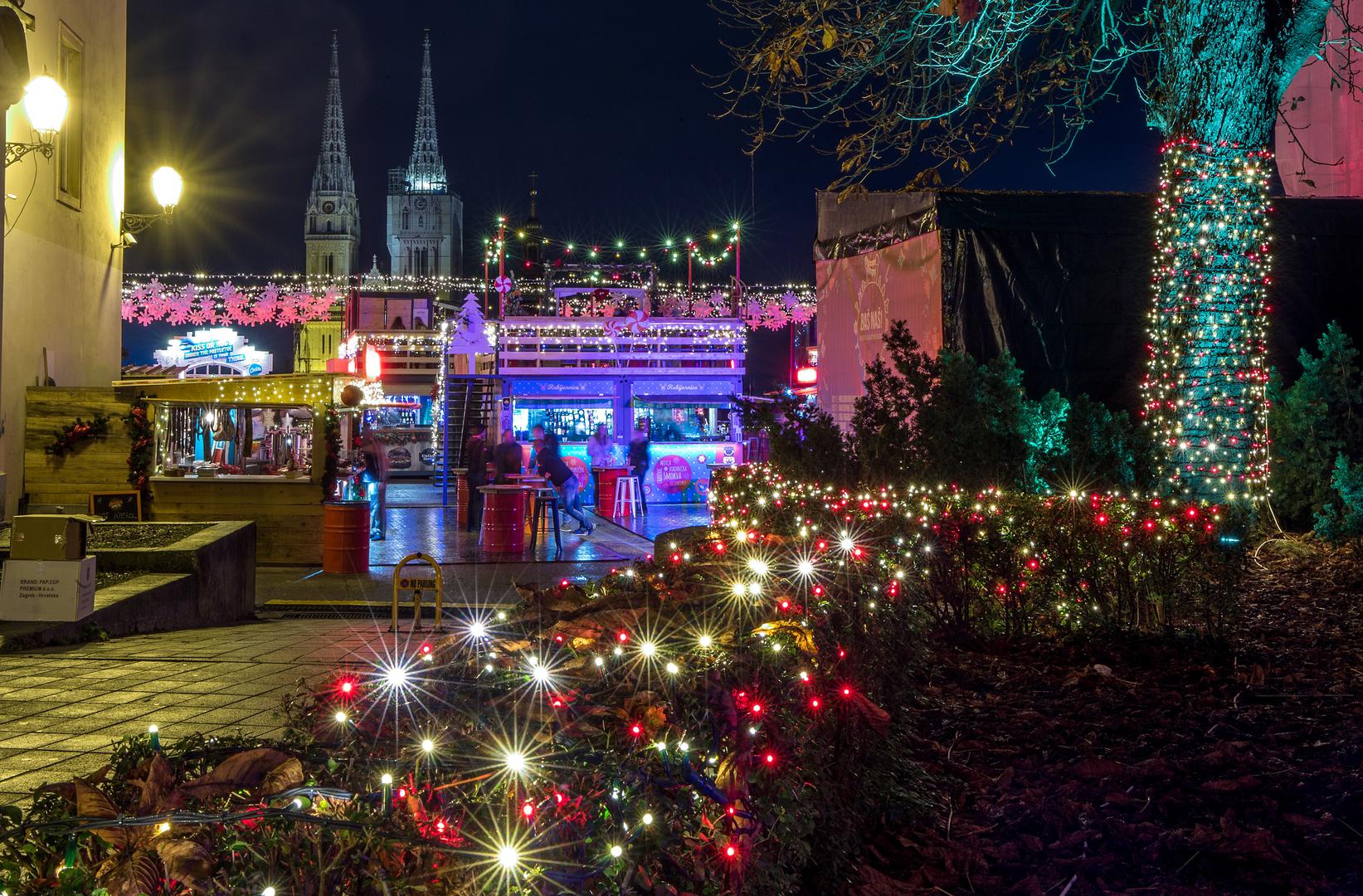U subotu se svečano otvara Advent u Zagrebu, a na Gornjem gradu sve je spremno za njegov početak.