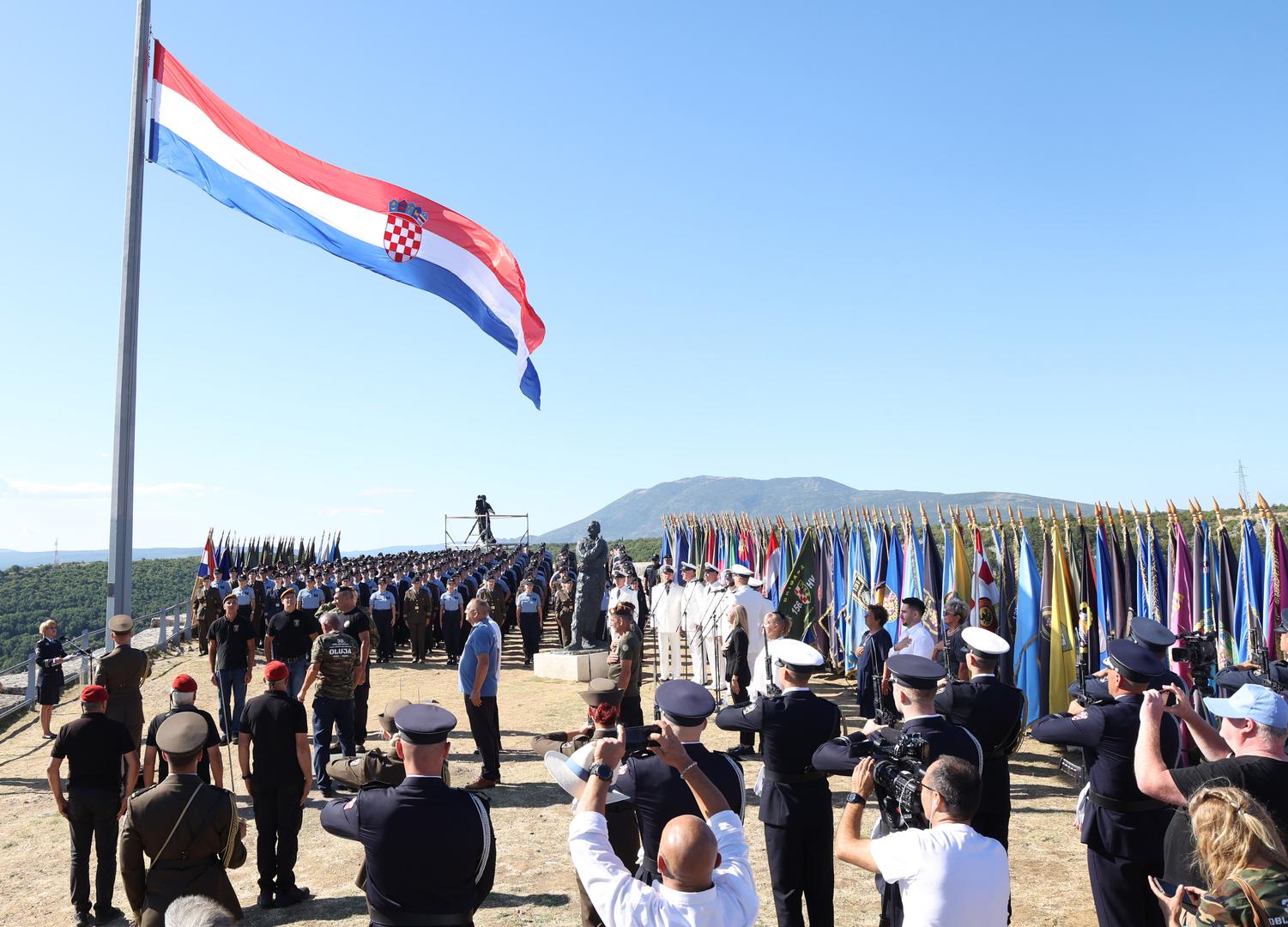 05.08.2025.,Knin- Proslava obiljezavanja Dana pobjede i domovinske zahvalnosti, Dana hrvatskih branitelja i 30. obljetnice vojno redarstvene operacije Oluja. Podizanje zastave na kninskoj tvrdjavi.  Photo: Dusko Jaramaz/PIXSELL