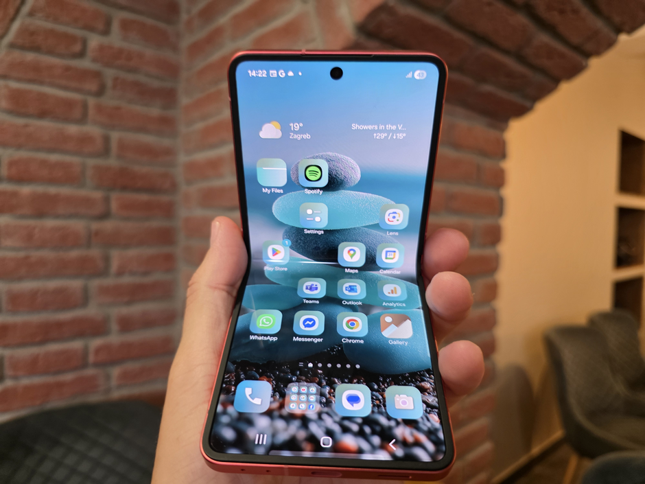 Samsung Galaxy Z Flip7