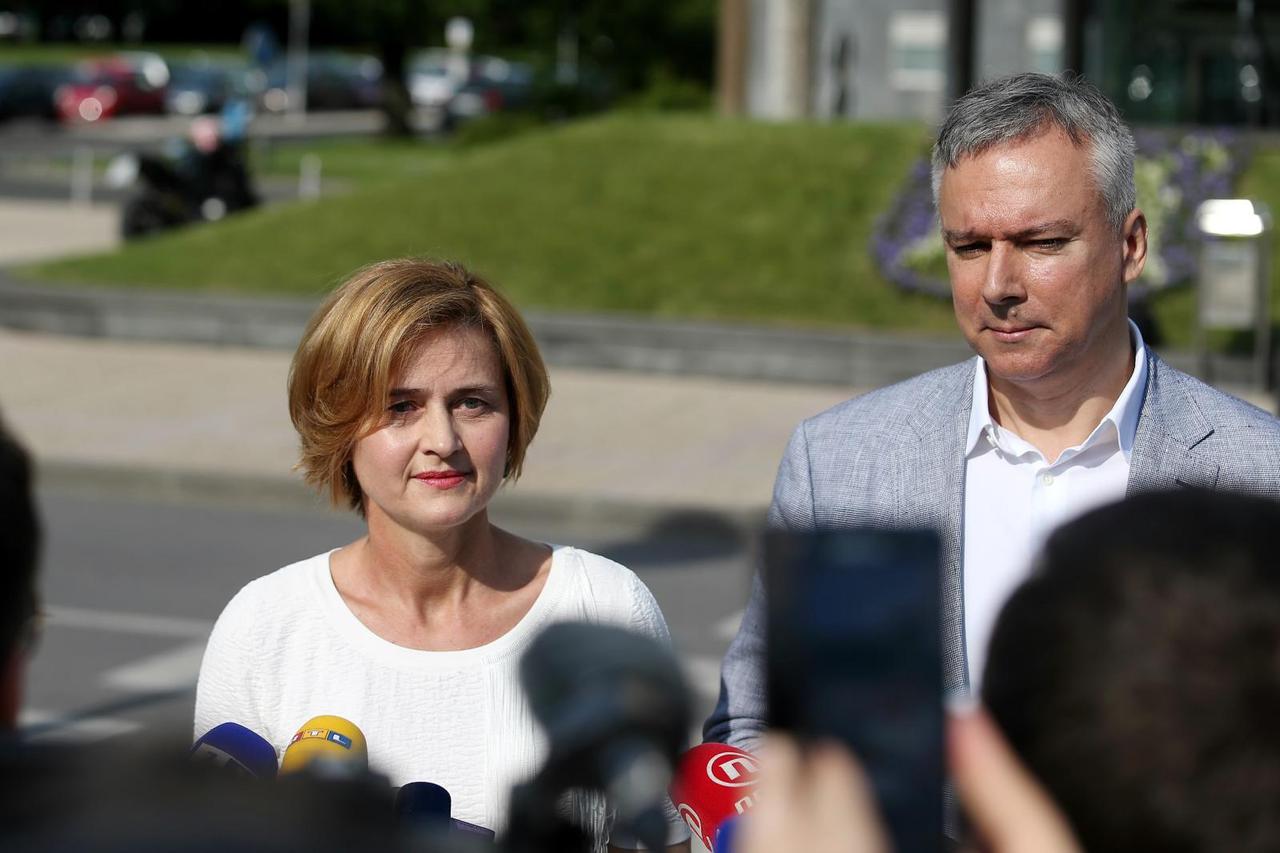 Sandra Švaljek i Darinko Kosor govorili o putovanjima Bandića u Rim