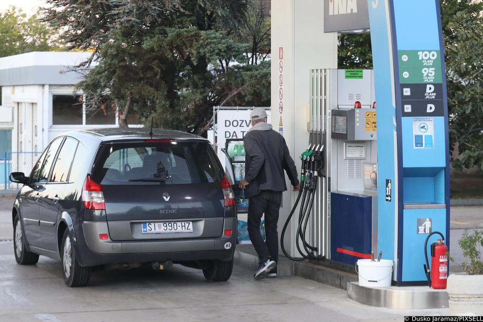 Vlada posebnom uredbom ograničila cijene goriva na benzinskim postajama