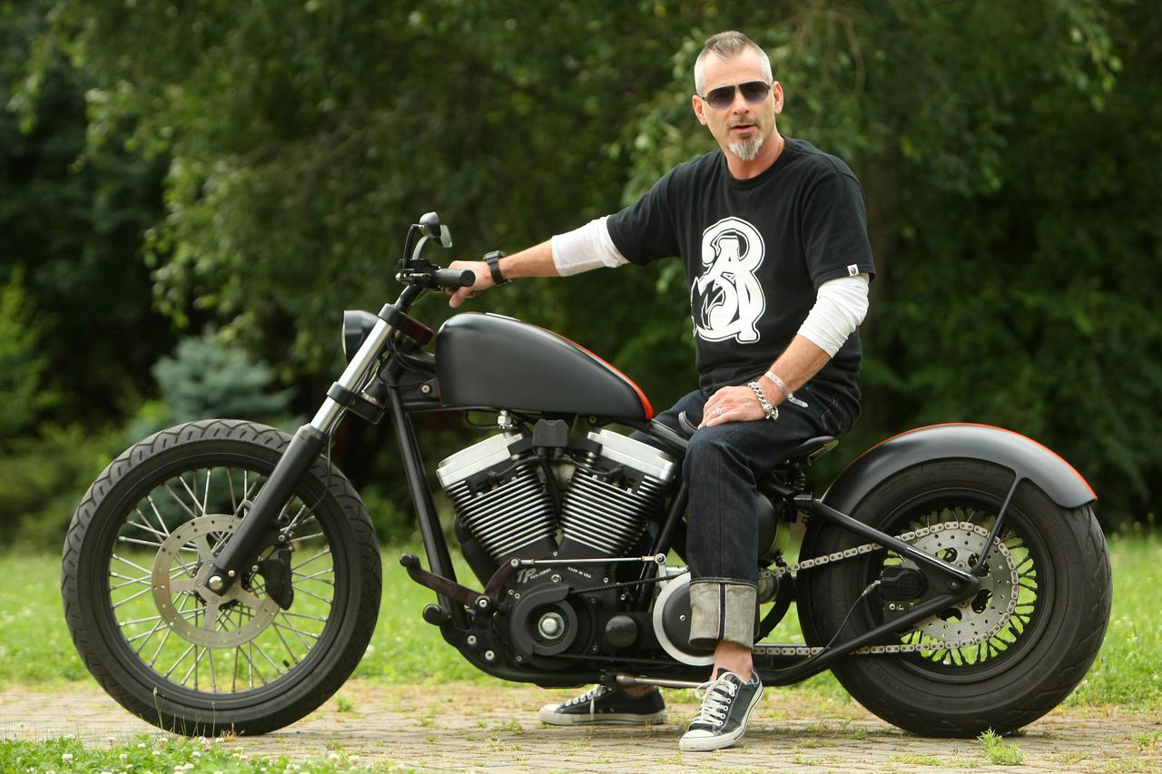 22.06.2010. Zagreb - Tomo Johanes in der Muhlen, bivsi DJ iz Kulusica, a danas uspjesan glazbeni producent i direktor tvrtke IDM Music kupio je custom motocikl od pjevaca grupe Green Day ,Billie Joe Armstronga Photo: Petar Glebov/PIXSELL