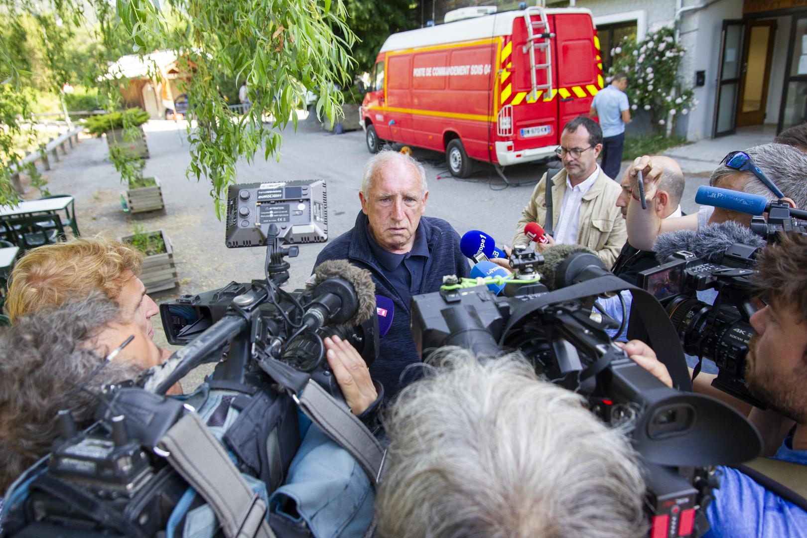 The mayor of Vernet Francois Balique is interviewed by journalists. French police are engaged in an extensive air and land search for a missing two-year-old boy who disappeared from a village in the south of the country at the weekend. The toddler, Émile, was playing in the garden of his grandparents’ house in a hamlet just outside Le Vernet in the Alpes-de-Haute-Provence between Grenoble and Nice when he vanished on Saturday afternoon. Vernet, France, July 10, 2023. Photo by Thibaut Durand/ABACAPRESS.COM Photo: Durand Thibaut/ABACA/ABACA