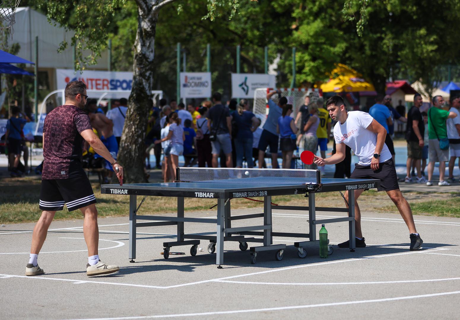 Program će dodatno obogatiti stand-up nastup Blogera Krulea sutra dok su za glazbenu kulminaciju zaduženi Gea bend danas i Neno Belan & Fiumens, koji u subotu nastupaju na glavnoj pozornici s početkom u 20 sati.
