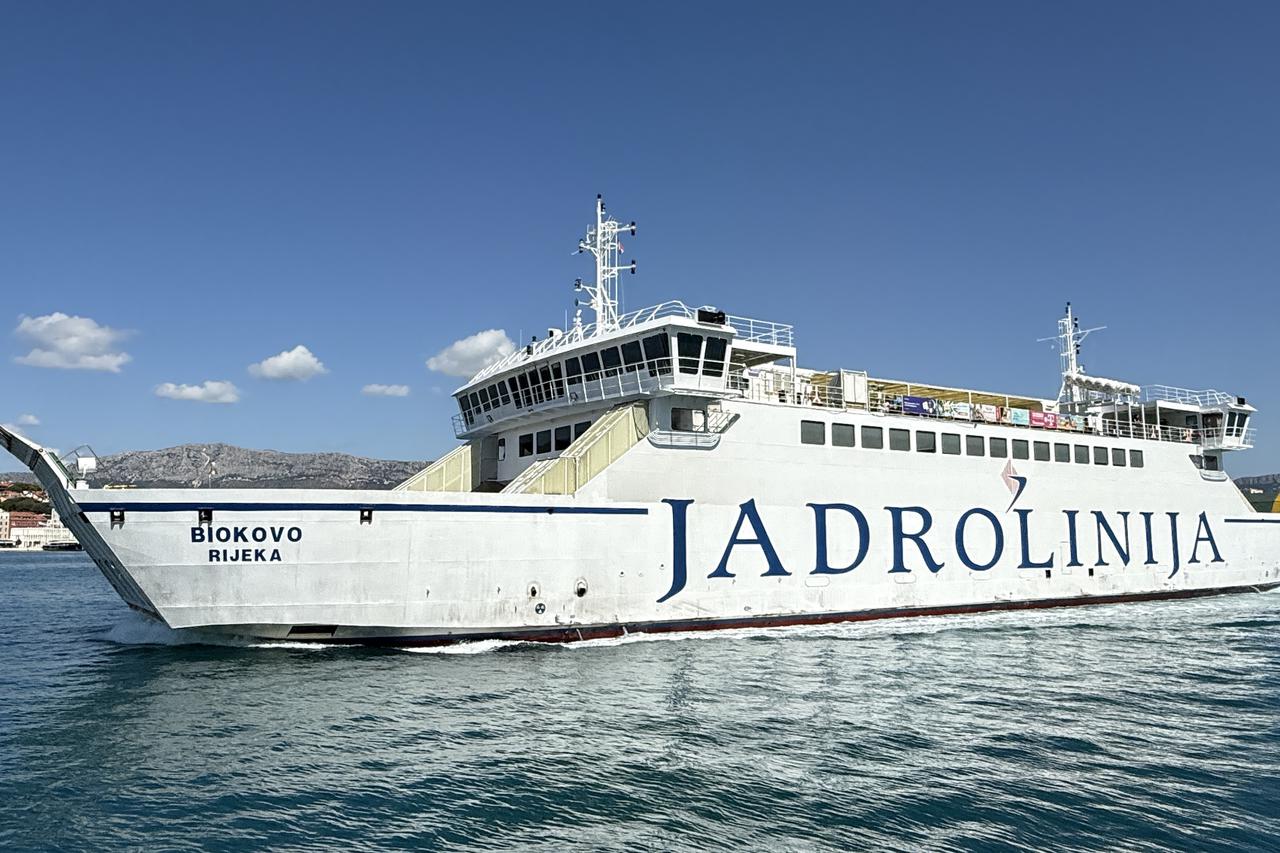 Split: Trajekti Jadrolinije