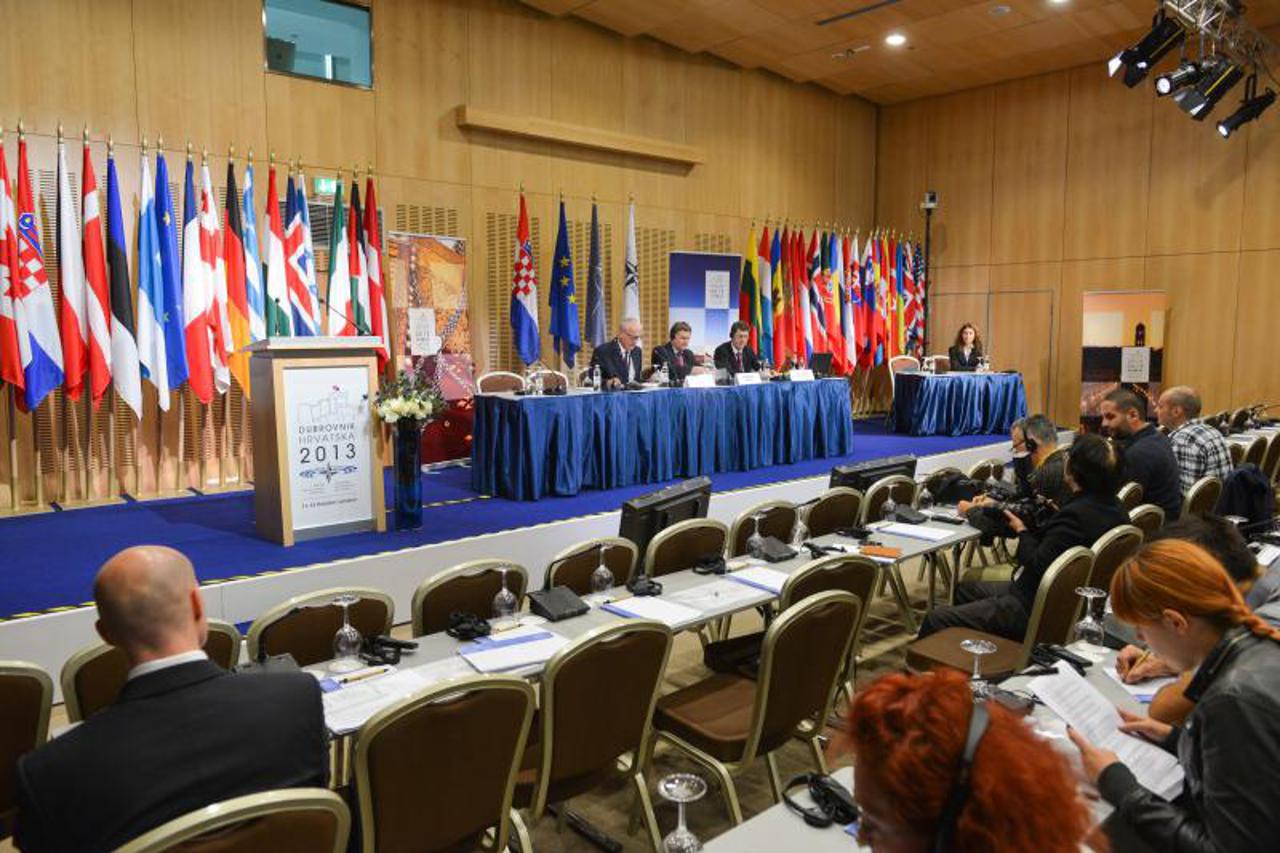 Plenarna sjednica parlamentarne skupštine NATO-a (1)
